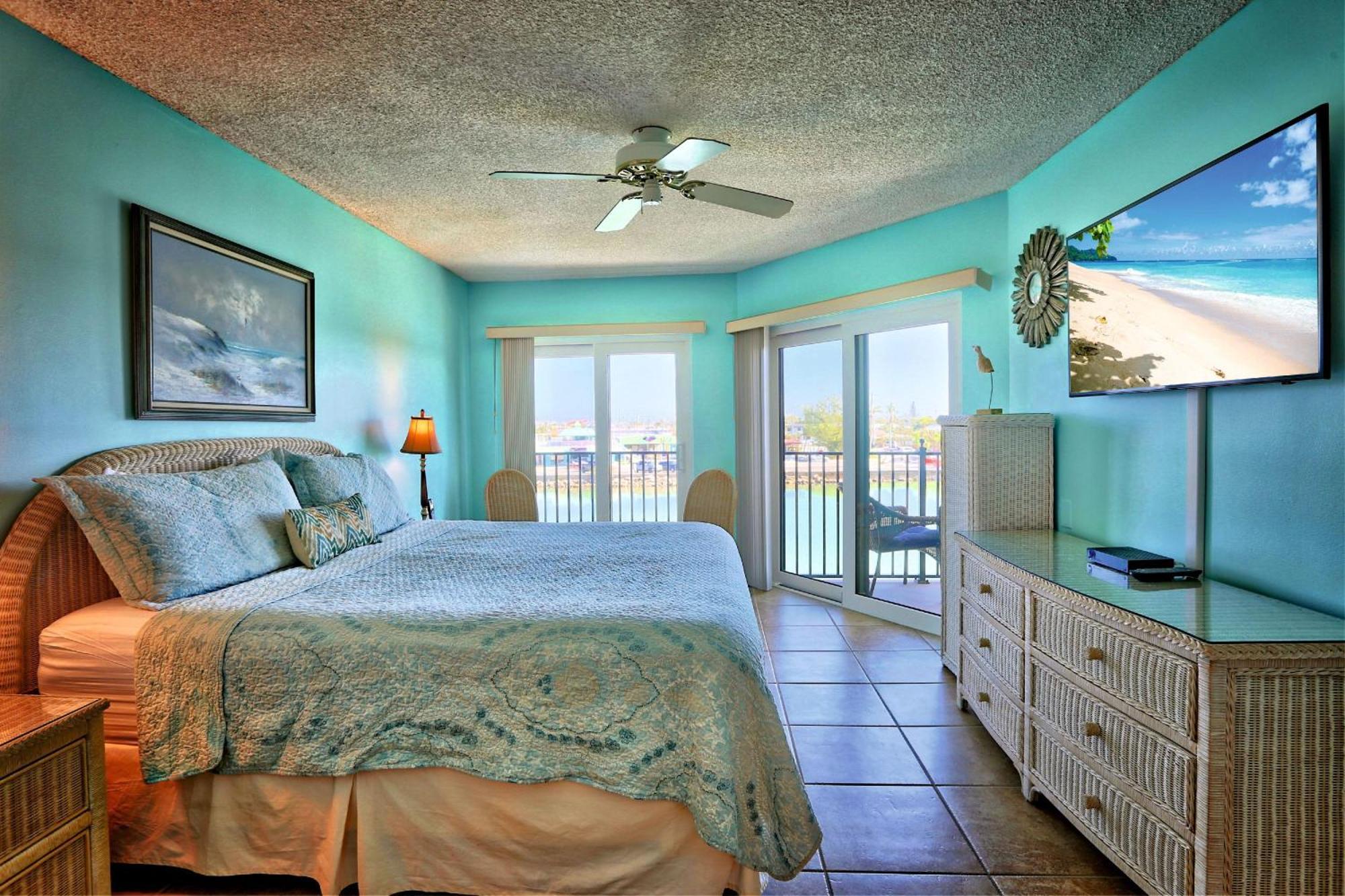 Land's End 4-304 Bay Front - Premier Holiday home *