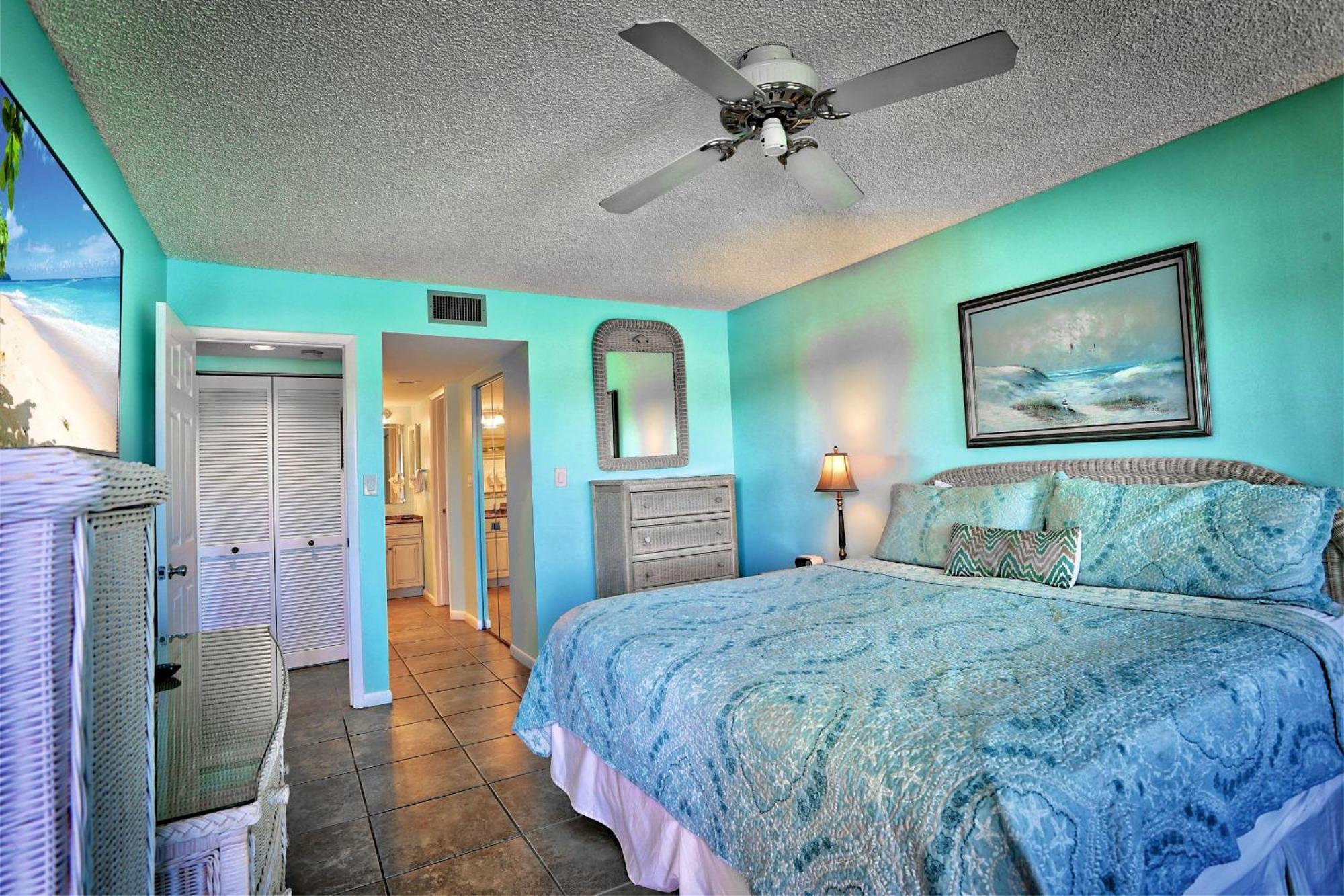 Land's End 4-304 Bay Front - Premier