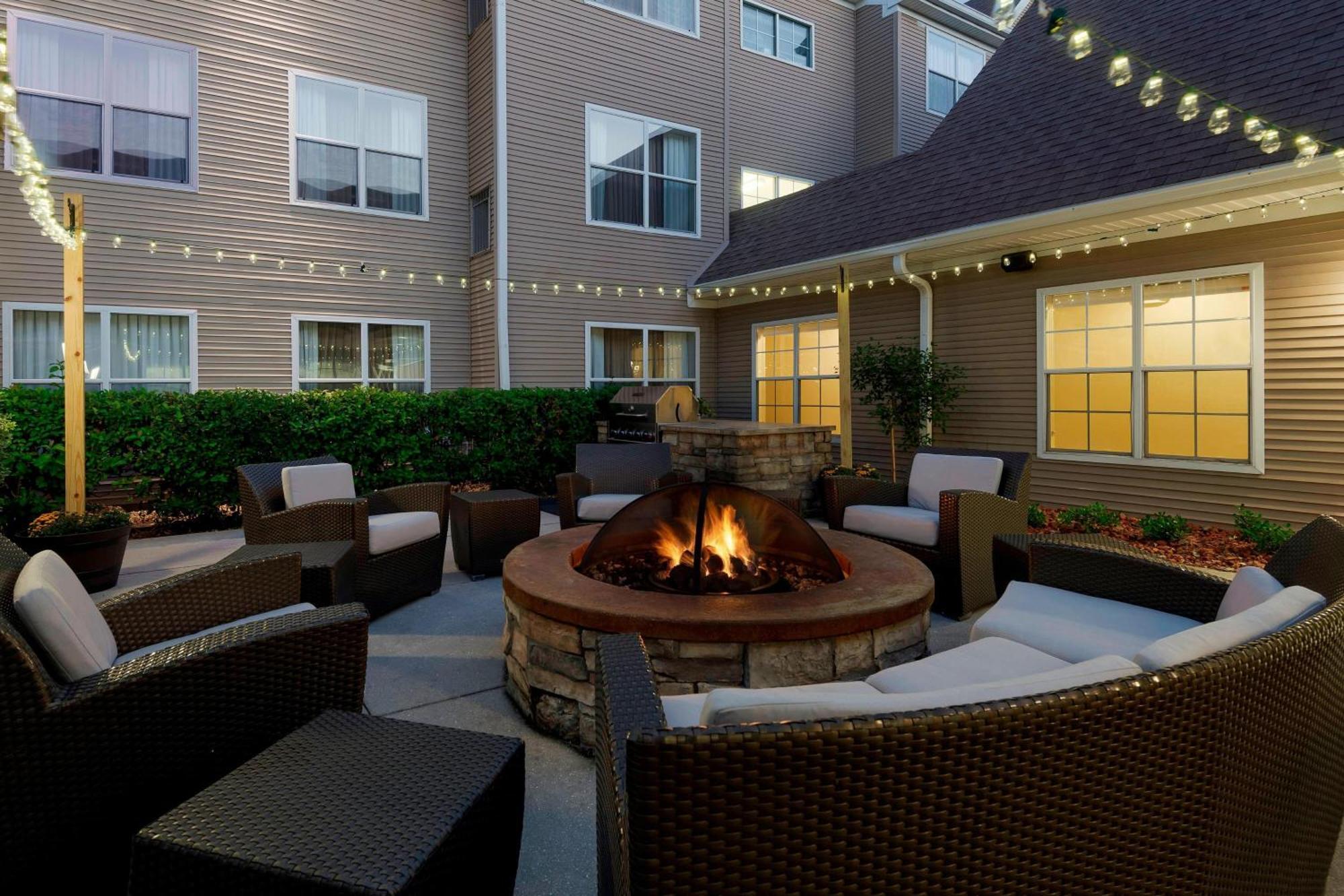 By Marriott Bradenton 3* Sarasota