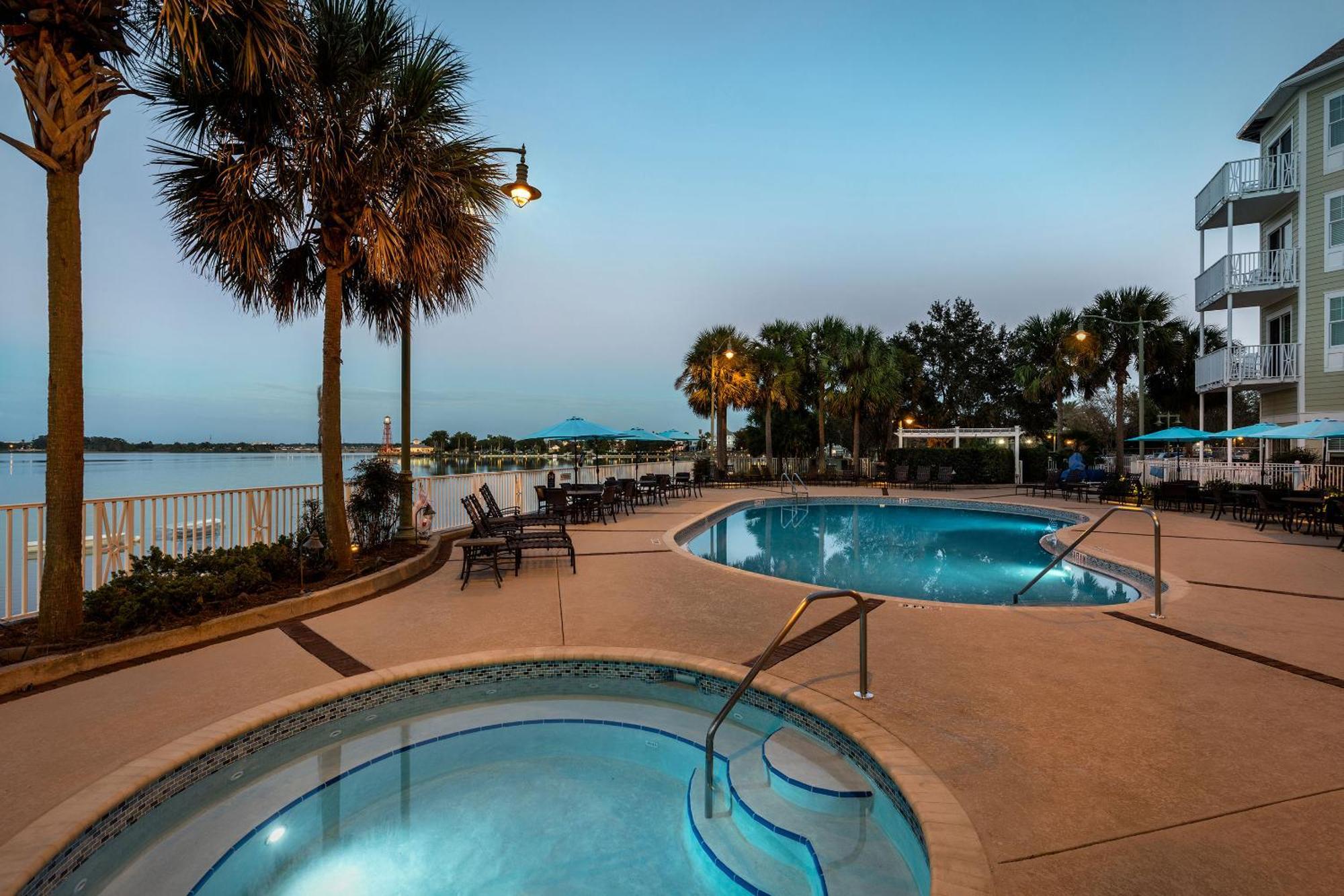 The Waterfront 3*