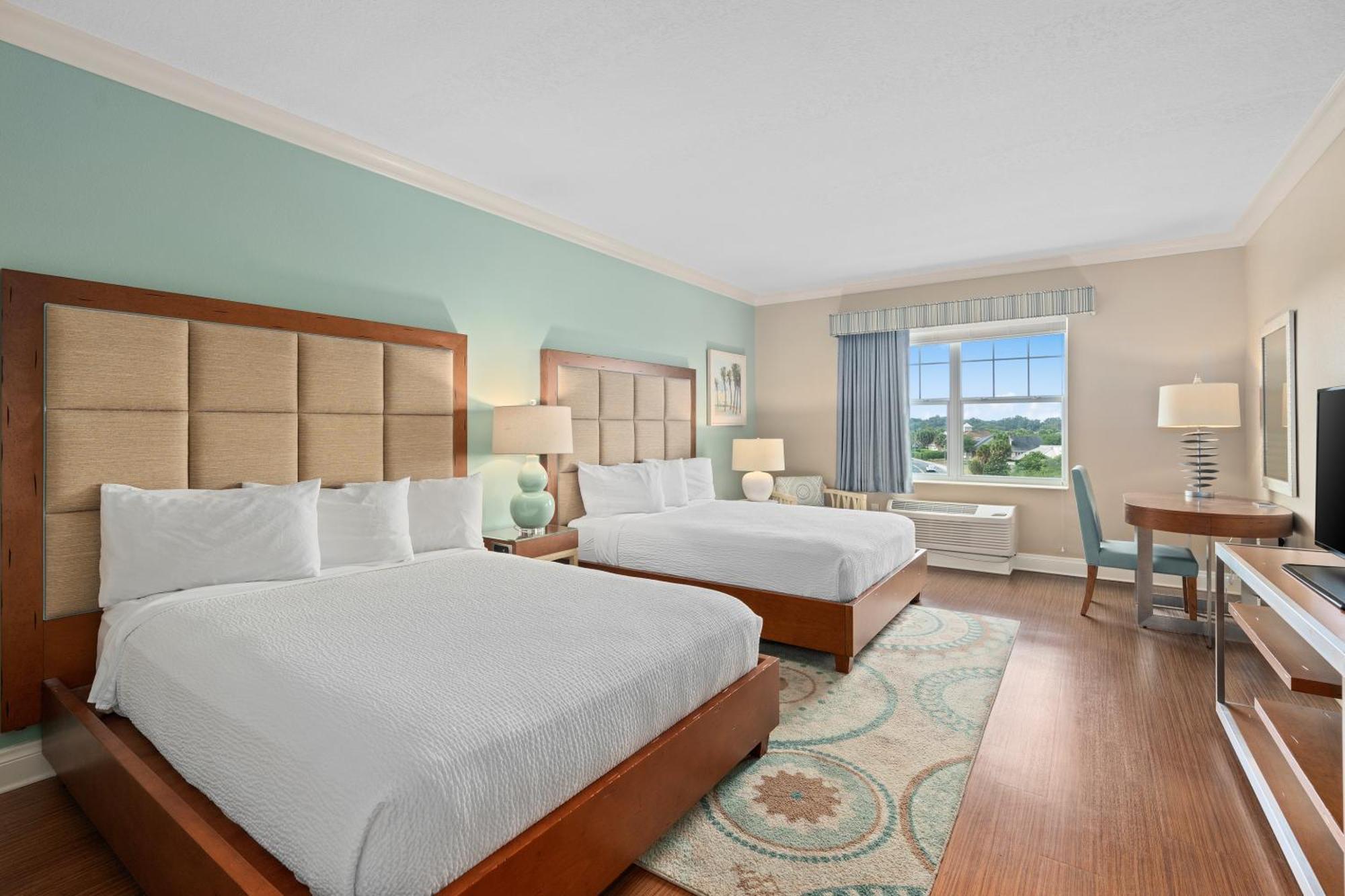 The Waterfront 3*