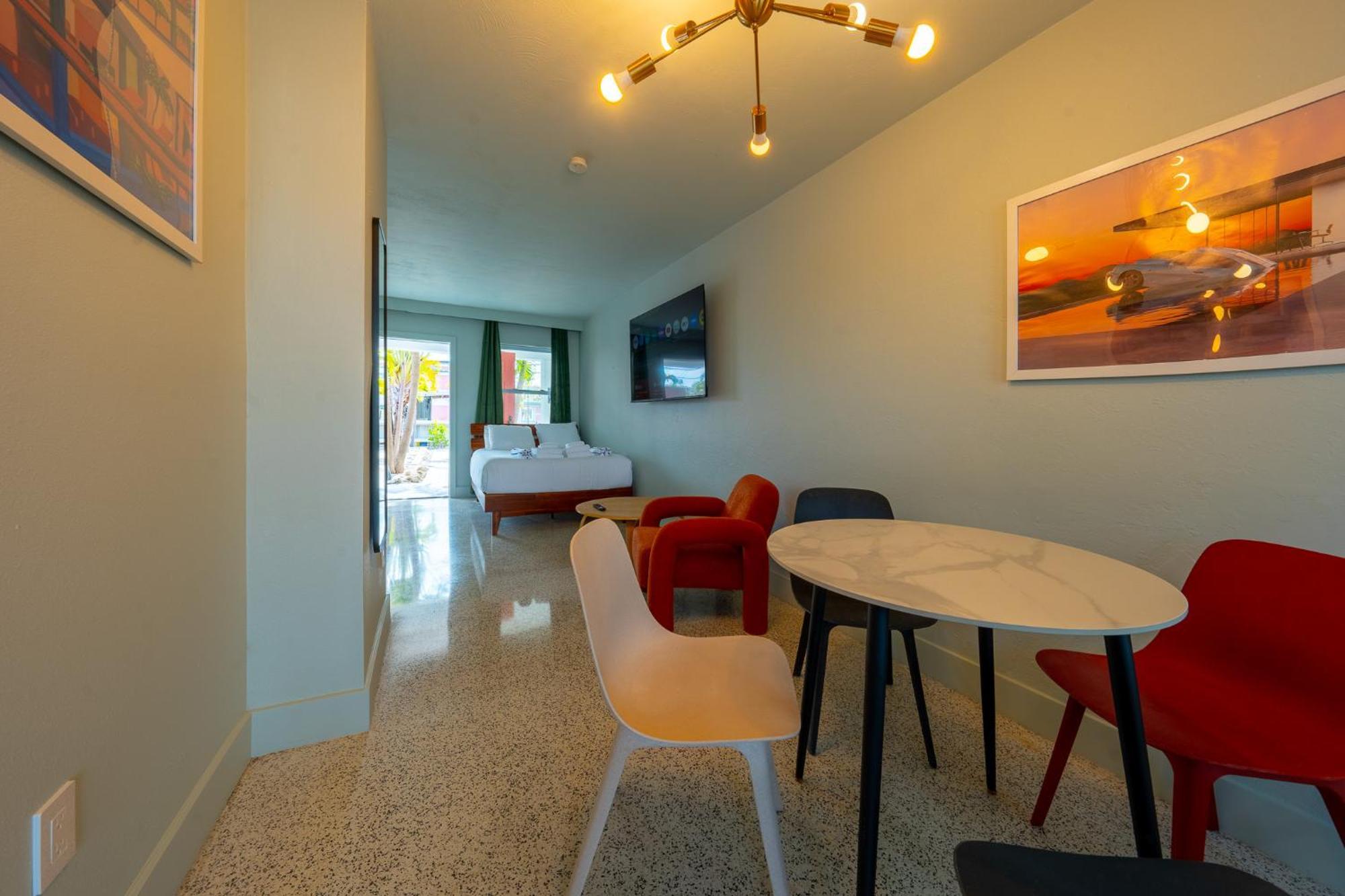 Tropical Breeze Apartment