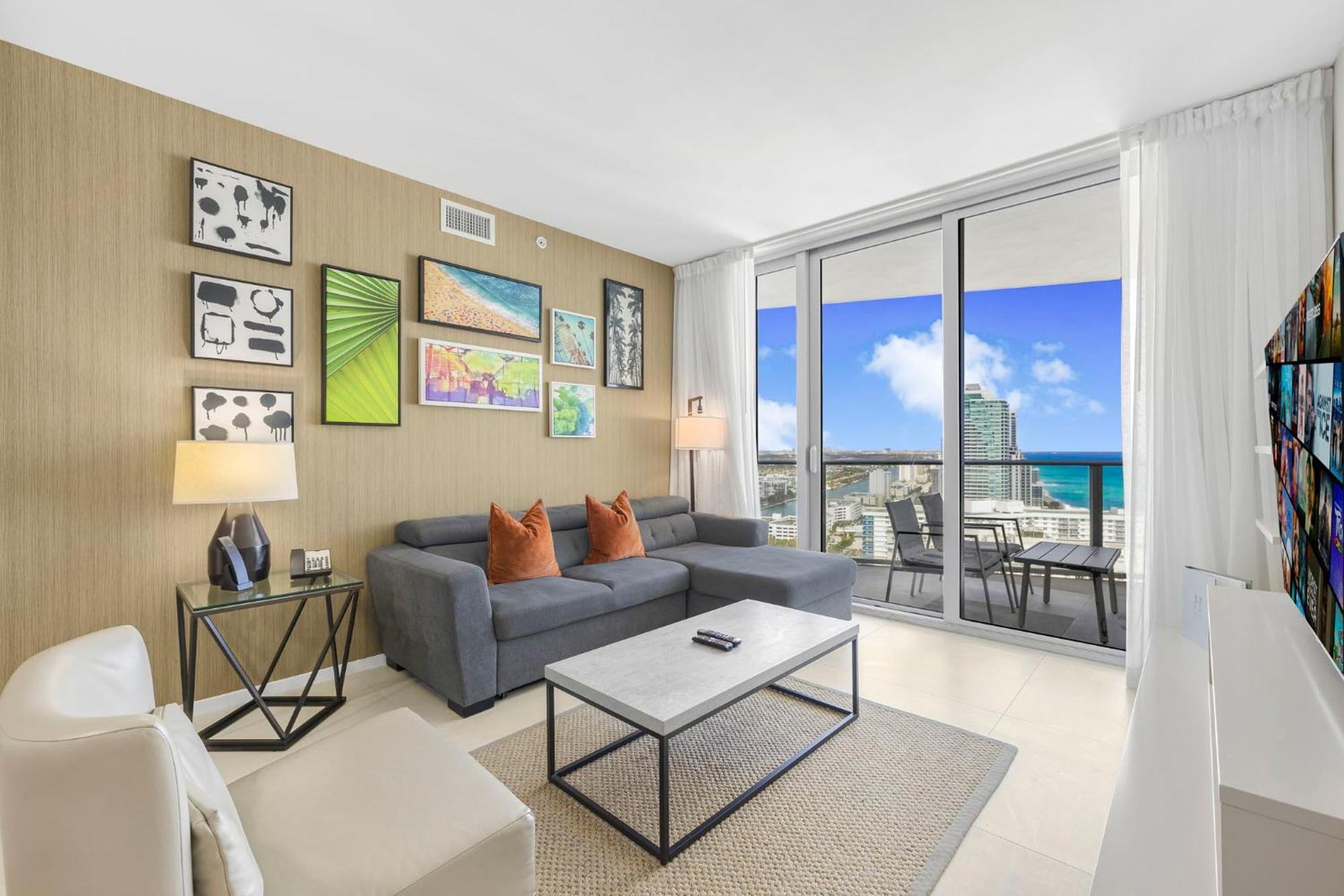 Amazing Oceanfront Views From 24th Floor! * Hollywood
