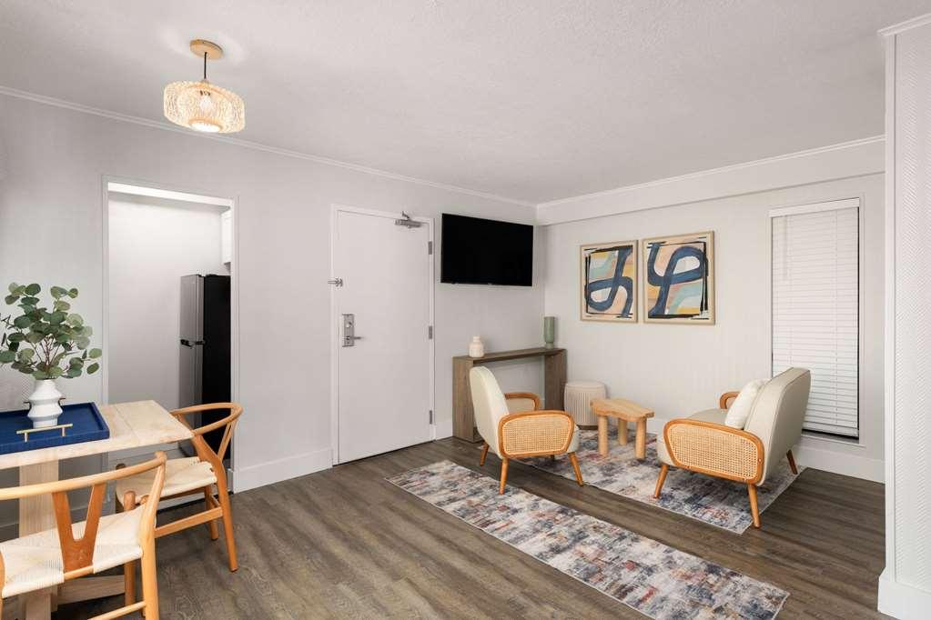 Hotel Wyndham Garden Walton Destin 3*