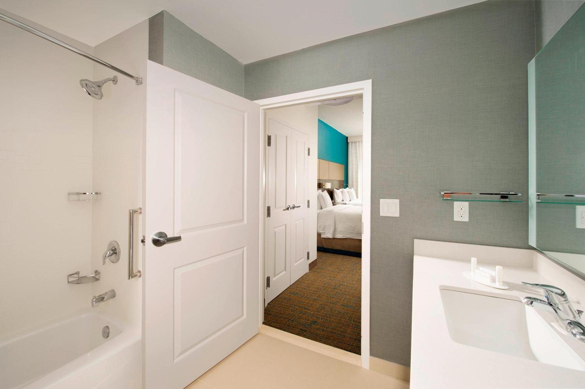 Hotel By Marriott Miami Airport West/doral Doral