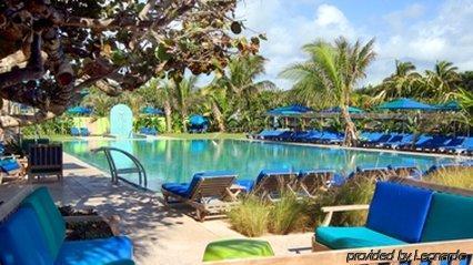 Colony & Club Hotel