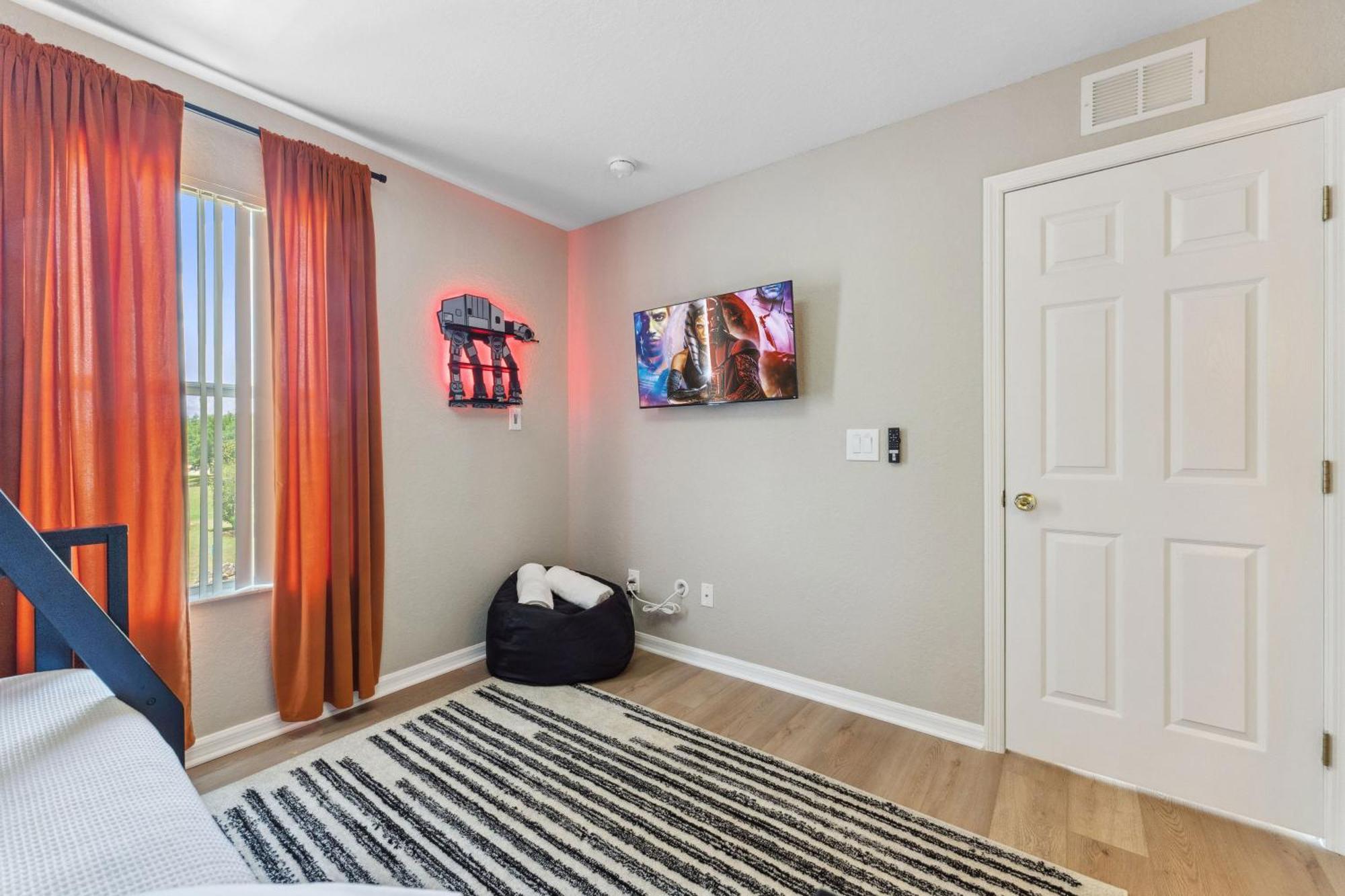 Holiday home New Townhome In Regal Palms With Water Park And Luxury Design