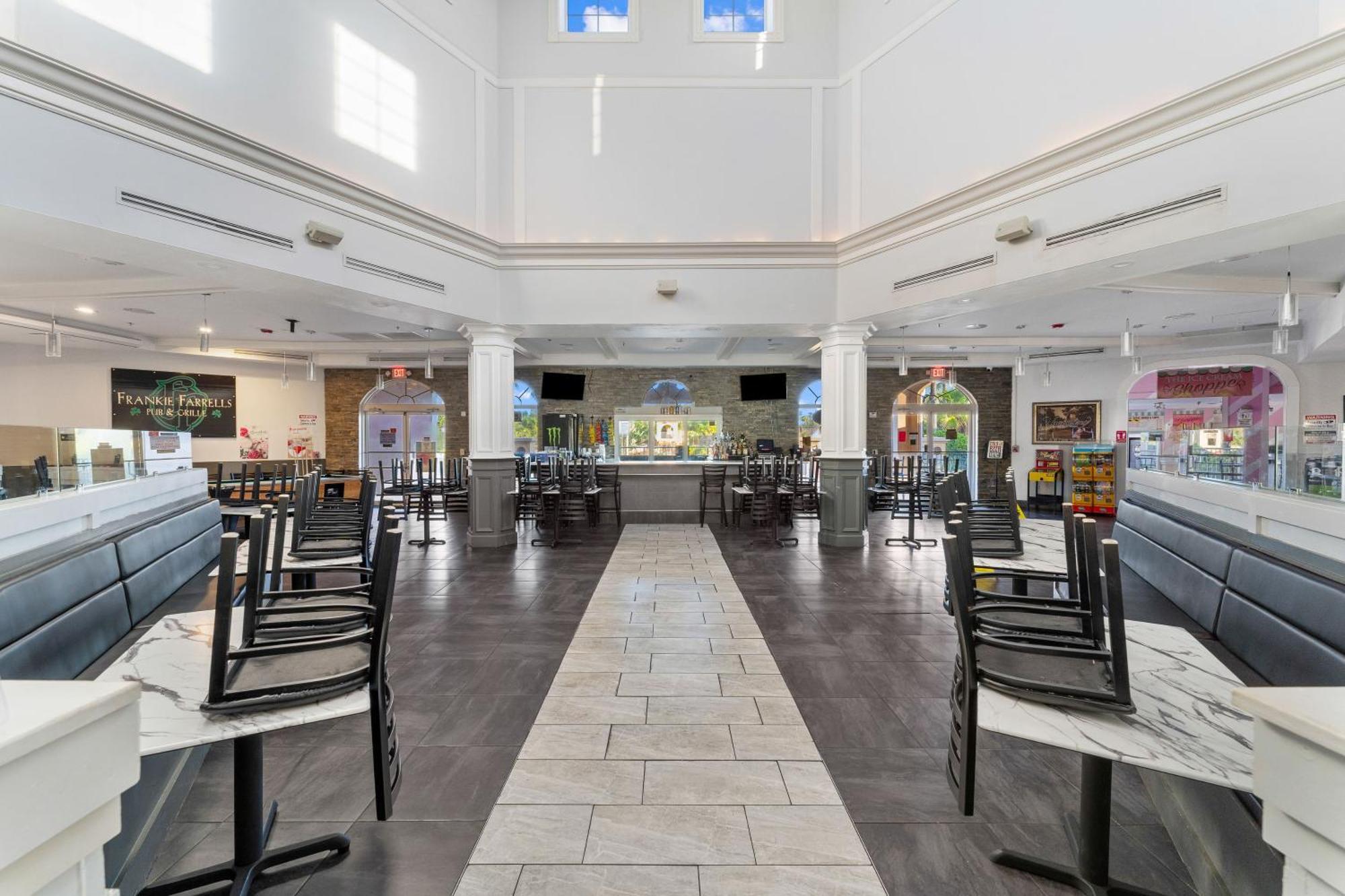 New Townhome In Regal Palms With Water Park And Luxury Design Holiday home Davenport