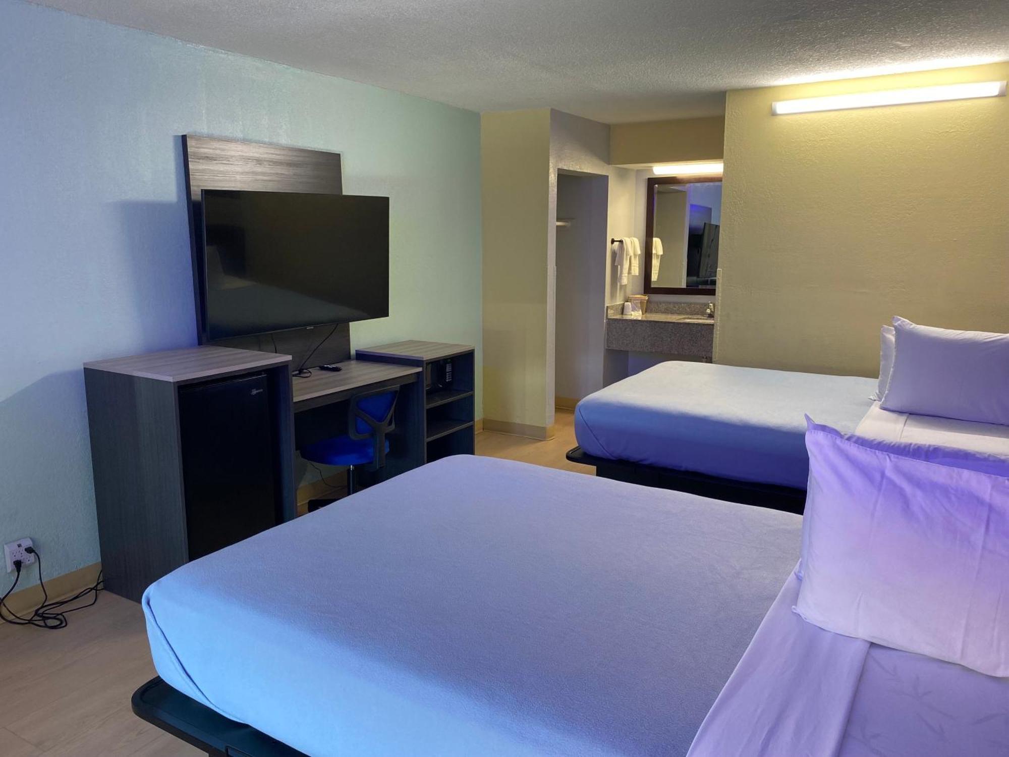 Rest And Relax Motel 2*