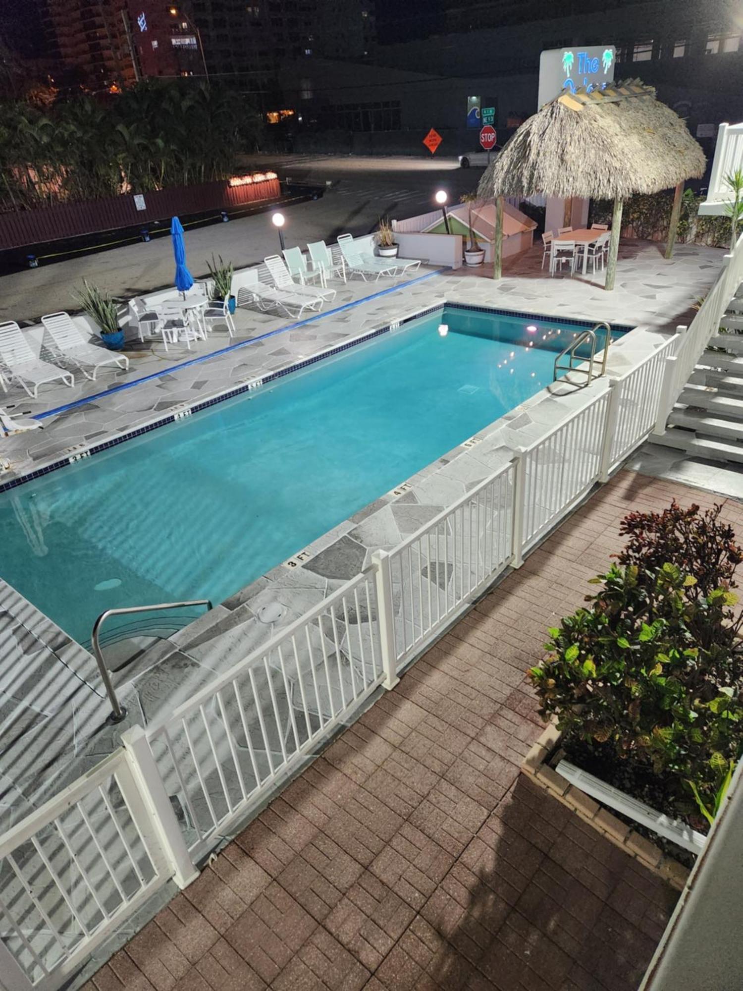The Palms On Ocean Motel