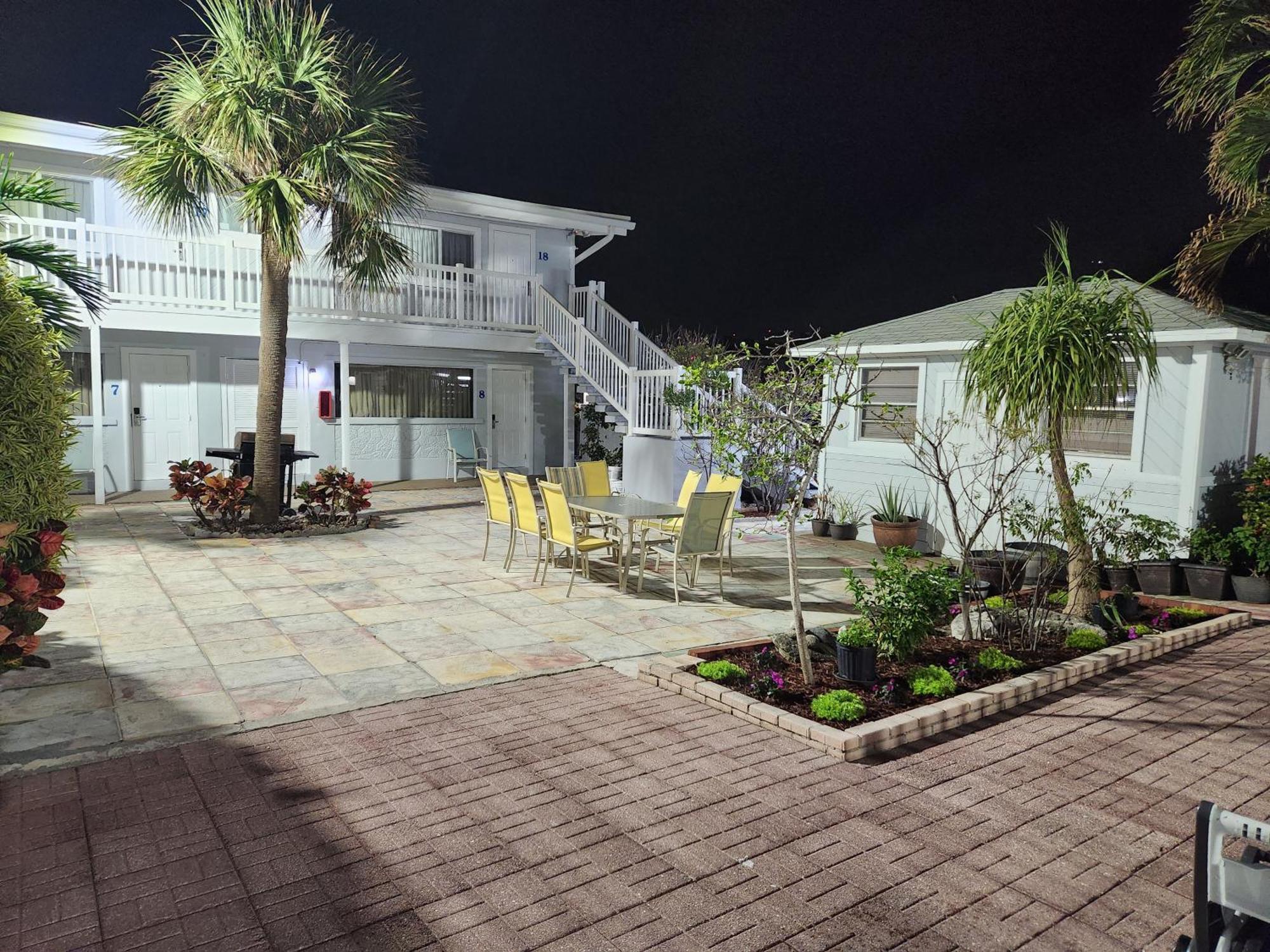 Motel The Palms On Ocean Pompano Beach