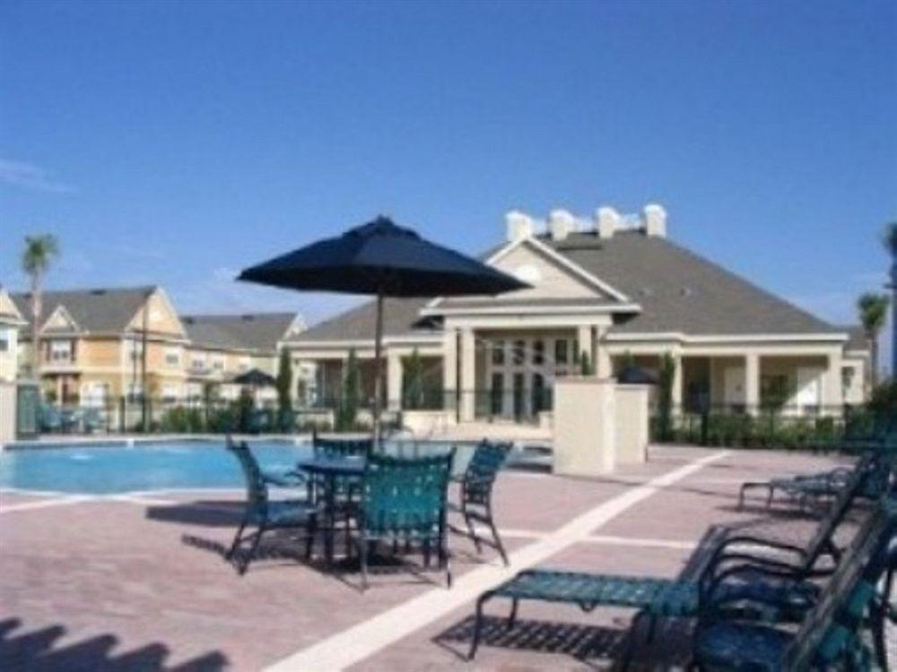 The At Seven Dwarfs * Kissimmee