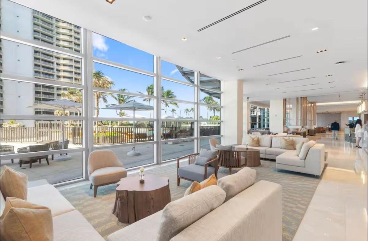 Apartment 2br 2ba Luxury Beachfront At Wellness Amrit