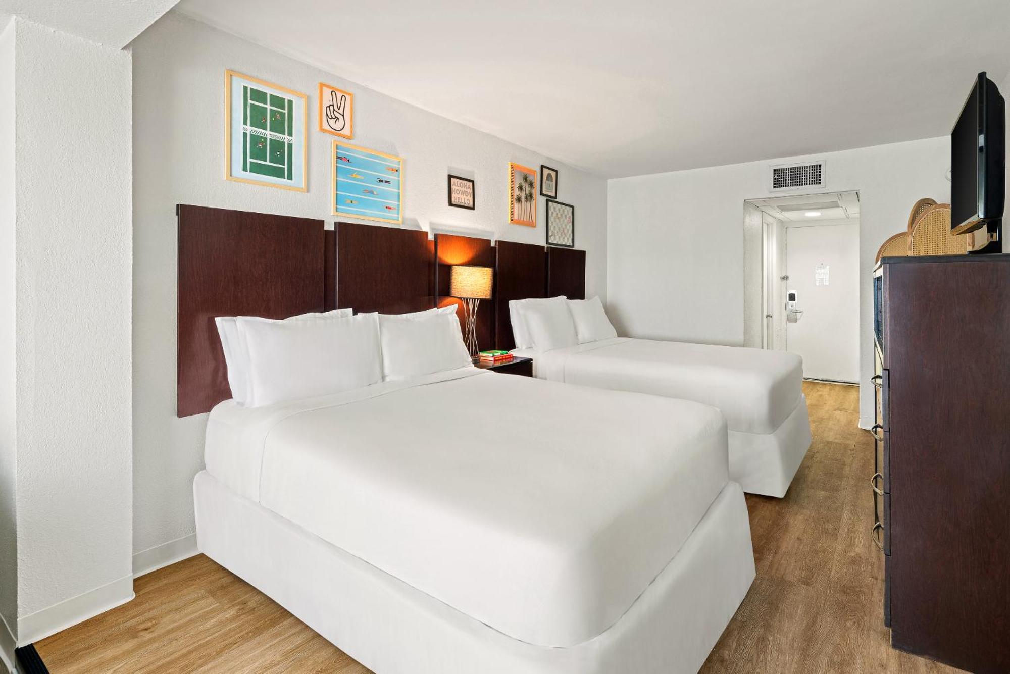 Palm Tree Club Miami Hotel North Bay Village