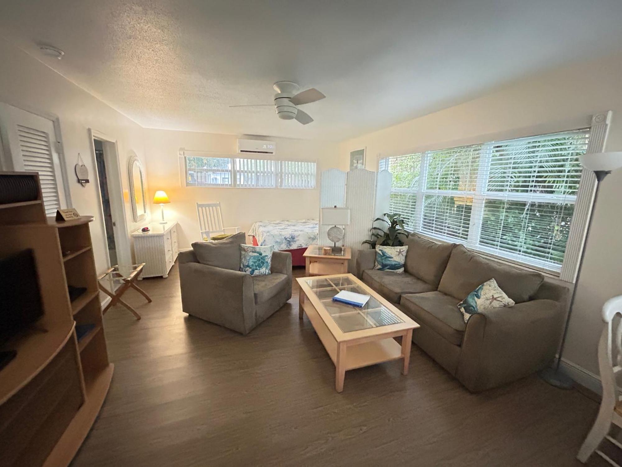 Bahama Club Pompano - Lauderdale - Charming And Cozy & Close To With Pool 3* Pompano Beach