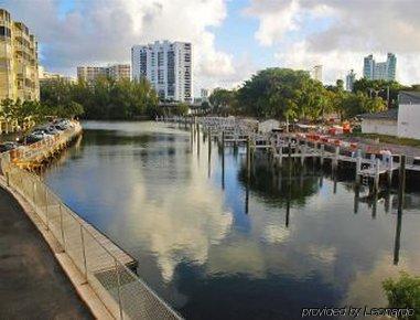 Knights Hallandale Hotel