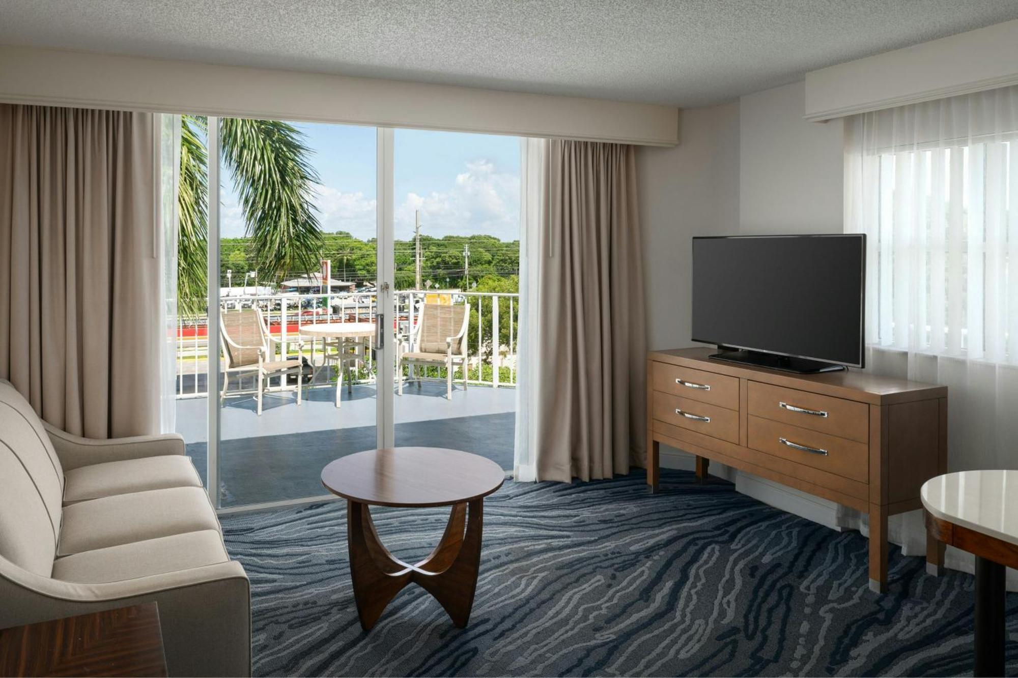 Courtyard By Marriott Hotel