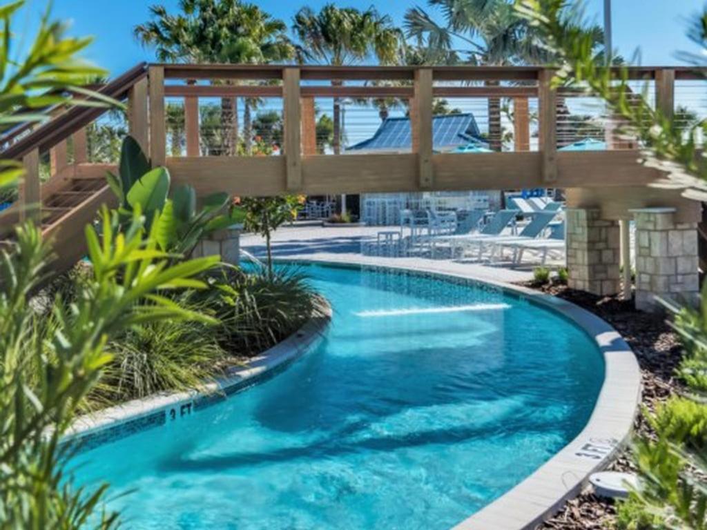 4058 La - Windsor Paradise Escape * Davenport
