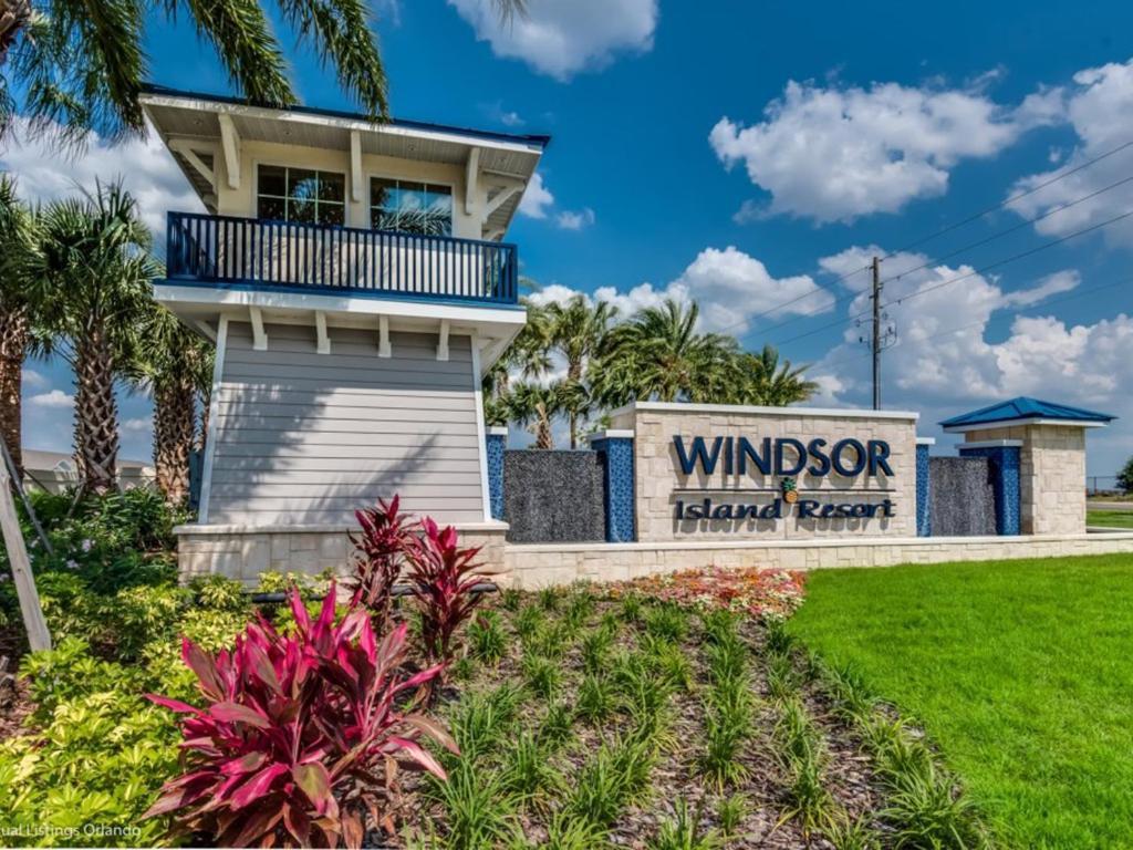 4058 La - Windsor Paradise Escape * Davenport