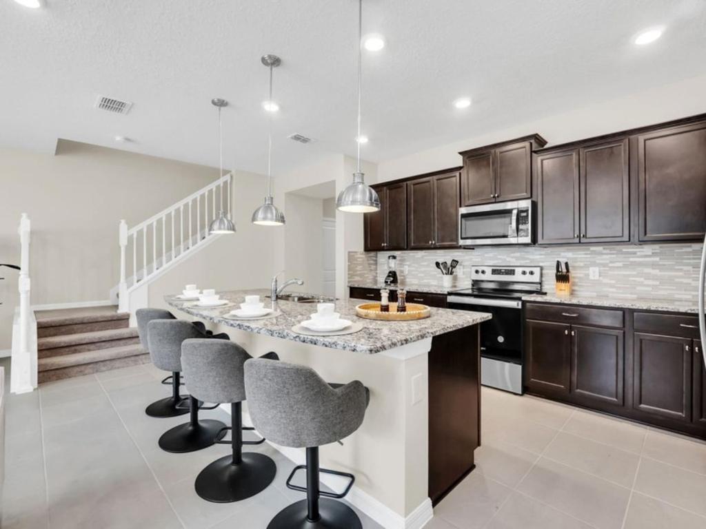 4058 La - Windsor Paradise Escape Davenport