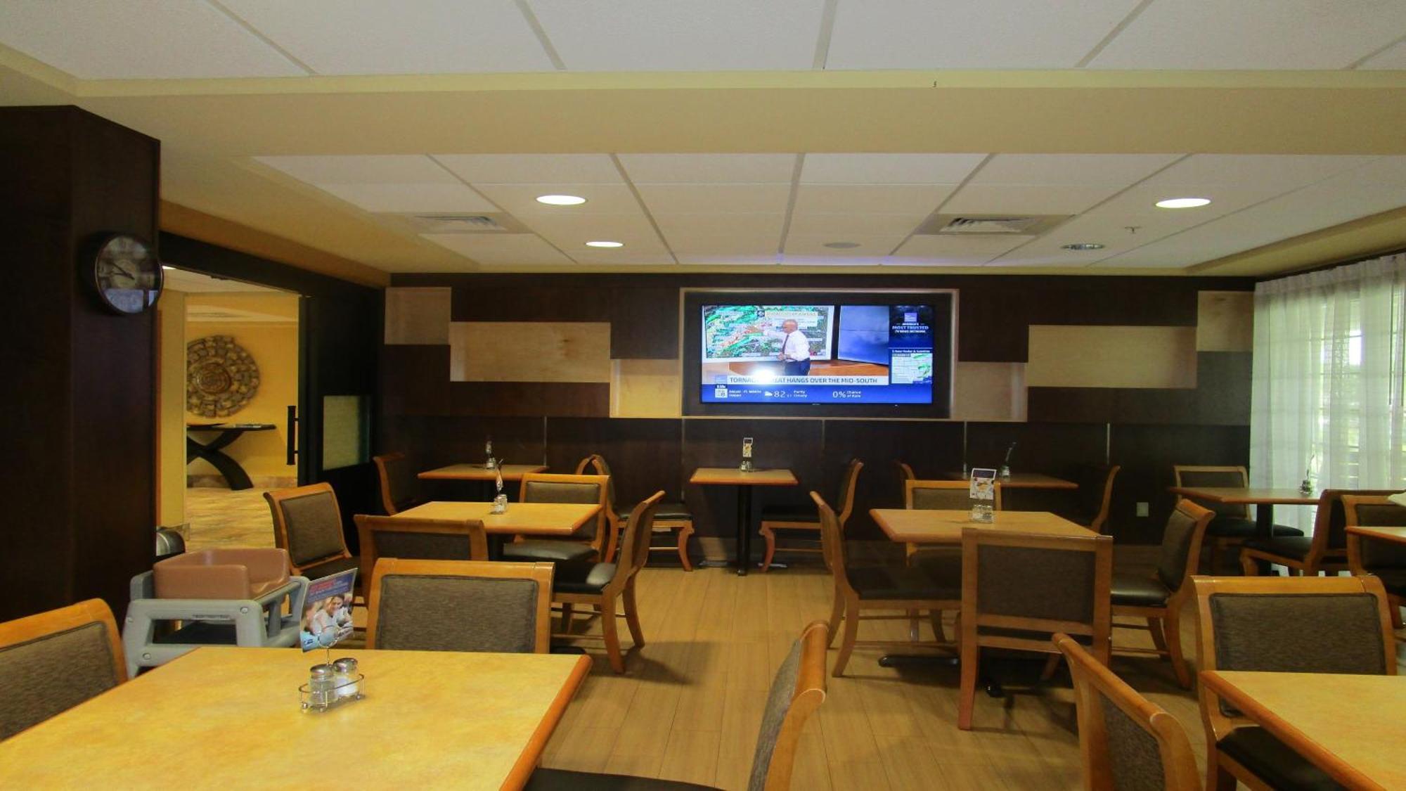 Express And Lauderdale Airport West By Ihg Hotel Davie