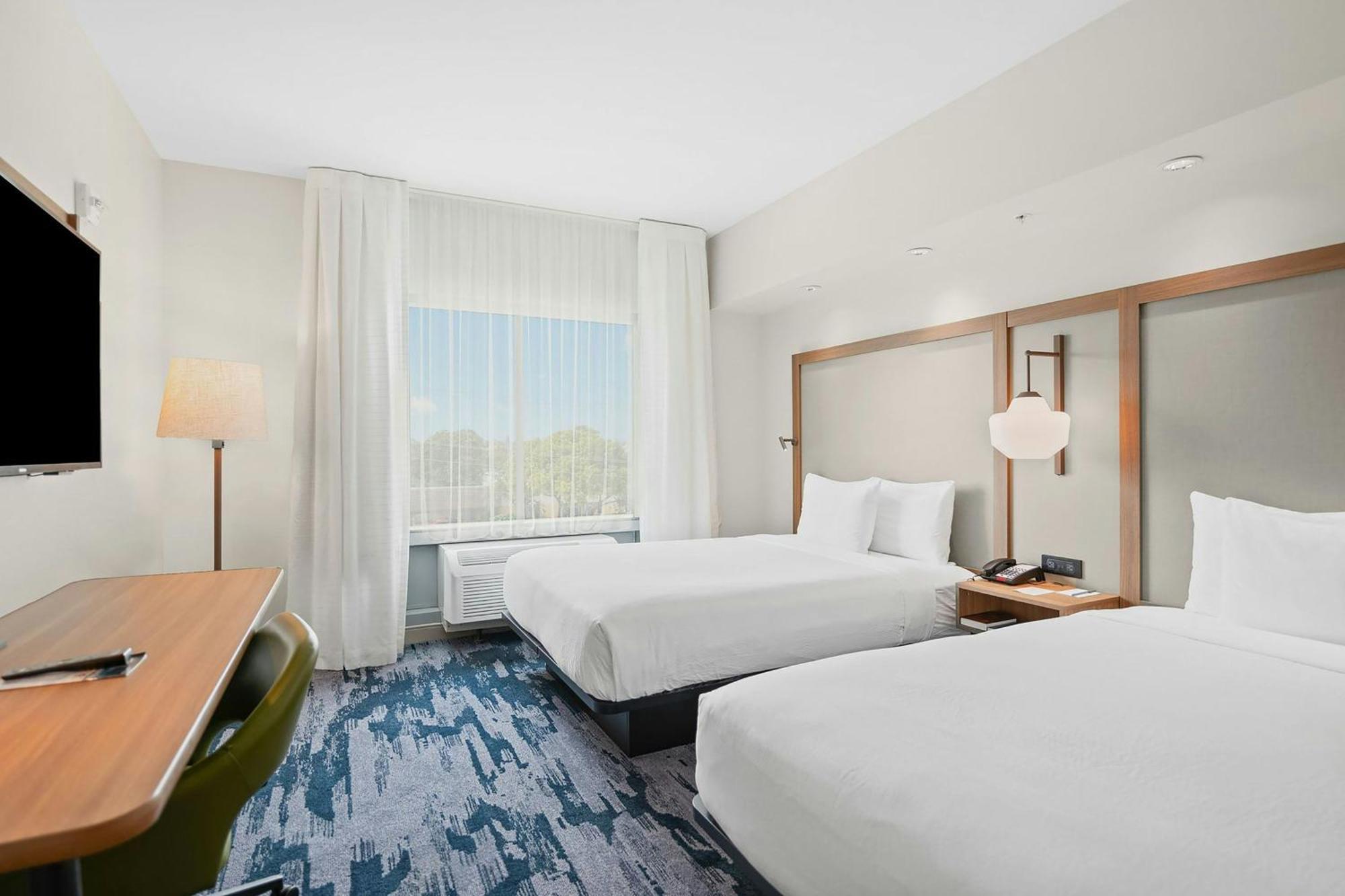 Fairfield & Lauderdale Airport & Cruise Port Hotel