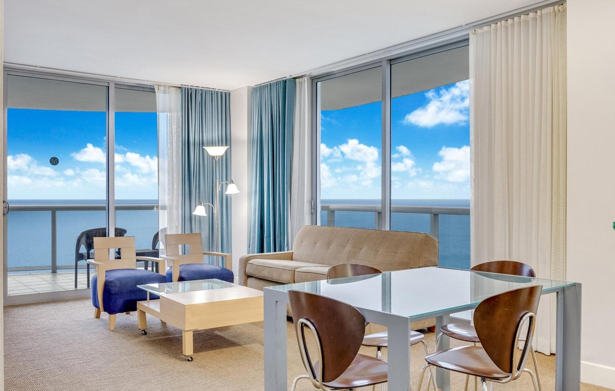 Marenas Sunny Isles Beach