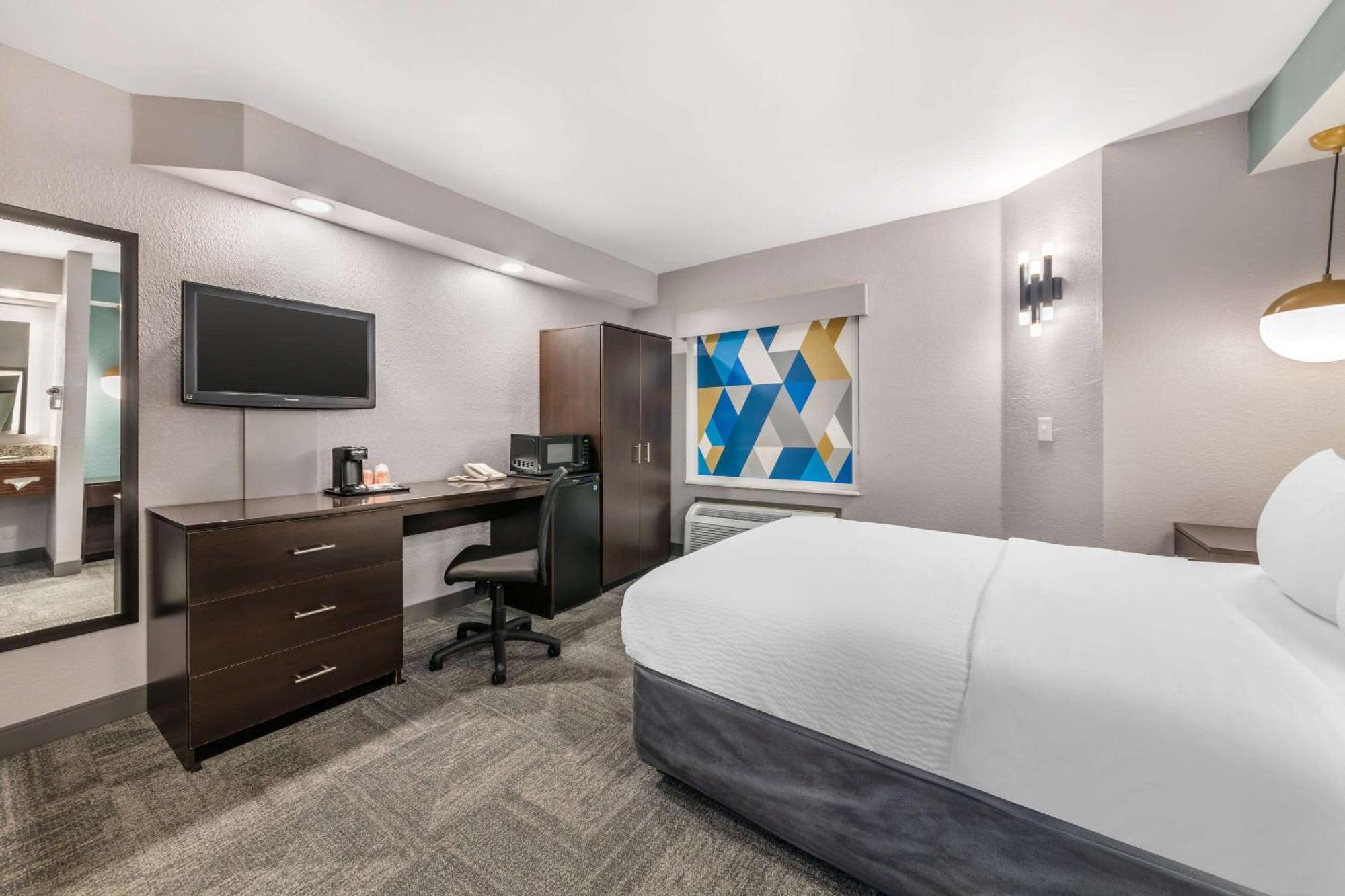 Inn Sleep Miami Airport 2*