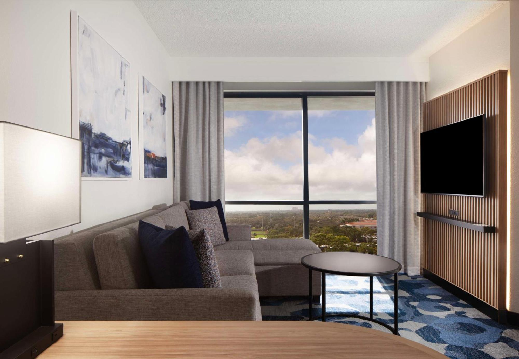 Hotel Embassy By Hilton Palm Gardens Pga Boulevard 4*