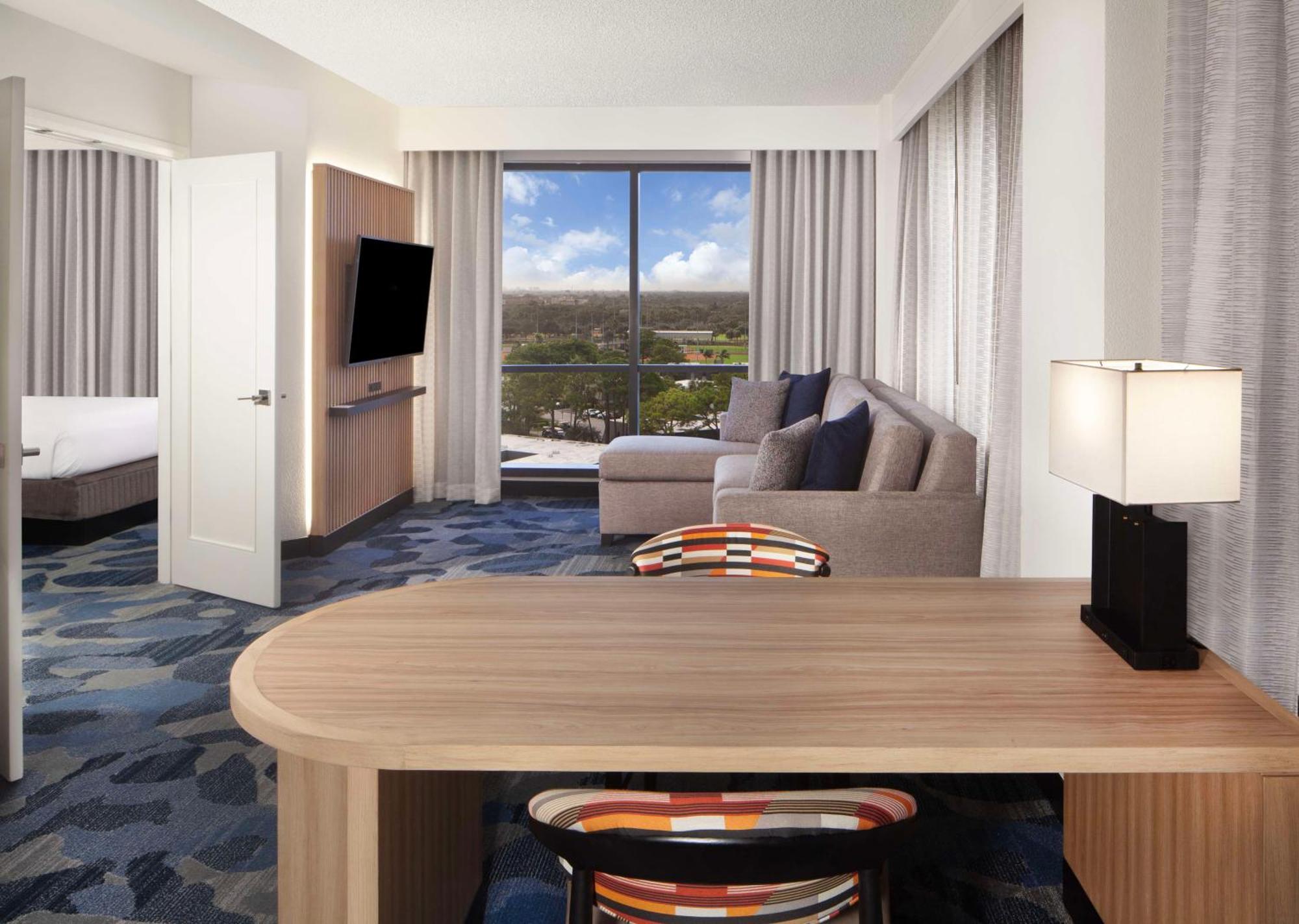 Hotel Embassy By Hilton Palm Gardens Pga Boulevard Palm Beach Gardens