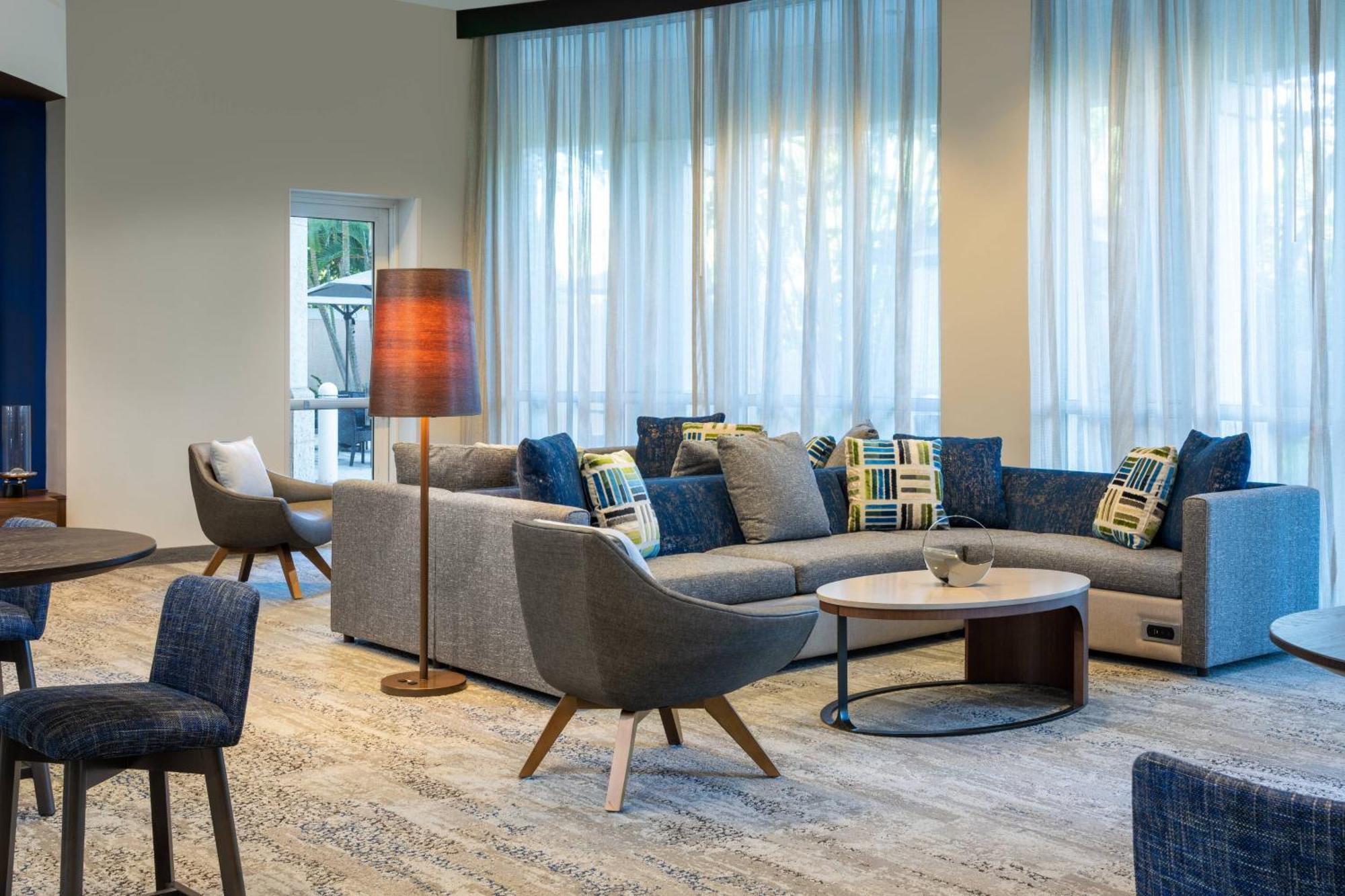 Courtyard By Marriott Lauderdale Airport & Cruise Port