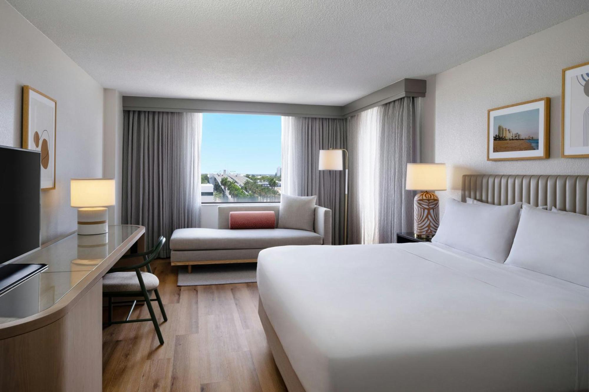 Hotel Renaissance Lauderdale Cruise Port Fort Lauderdale