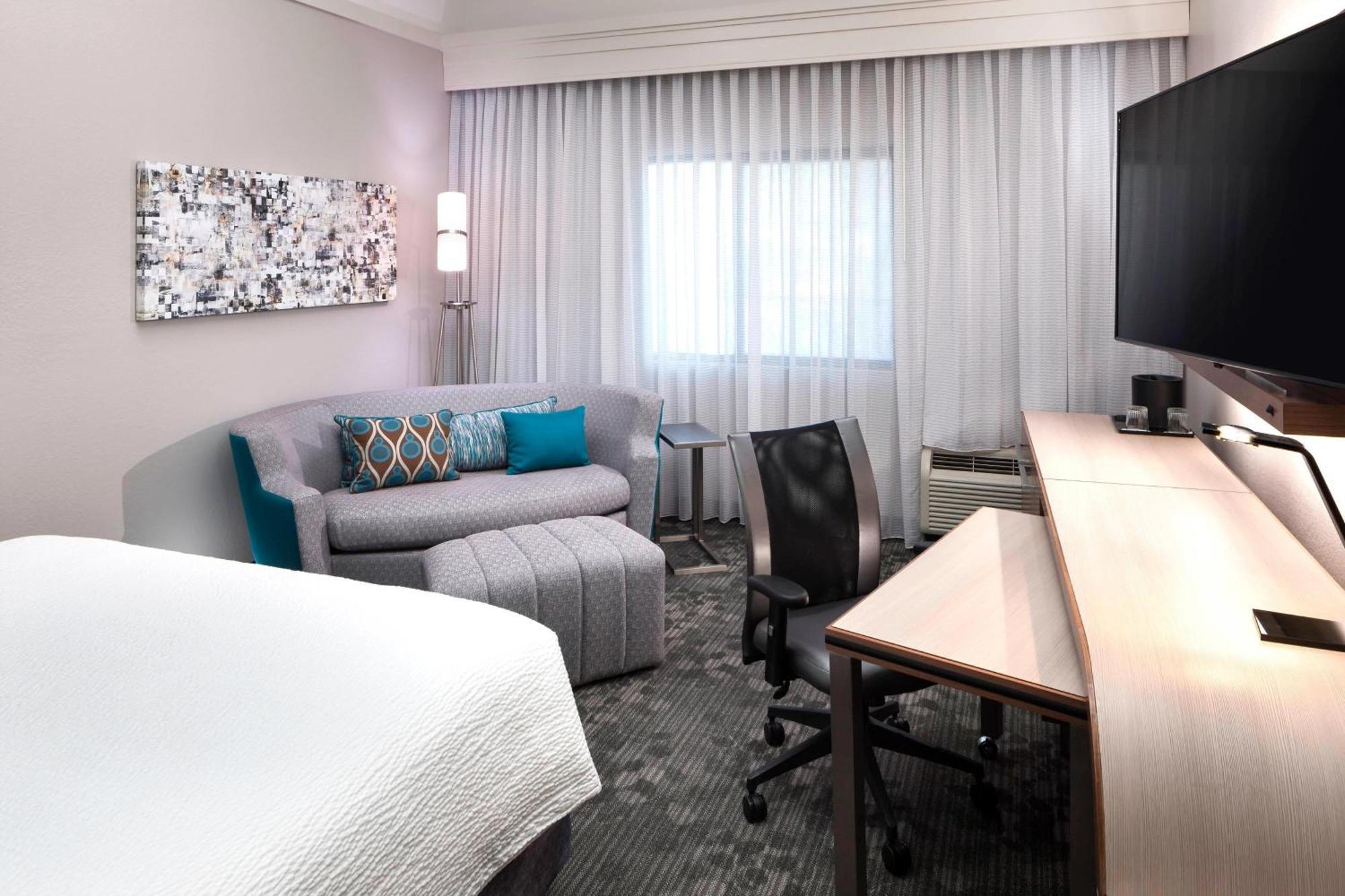 Hotel Courtyard By Marriott Pensacola