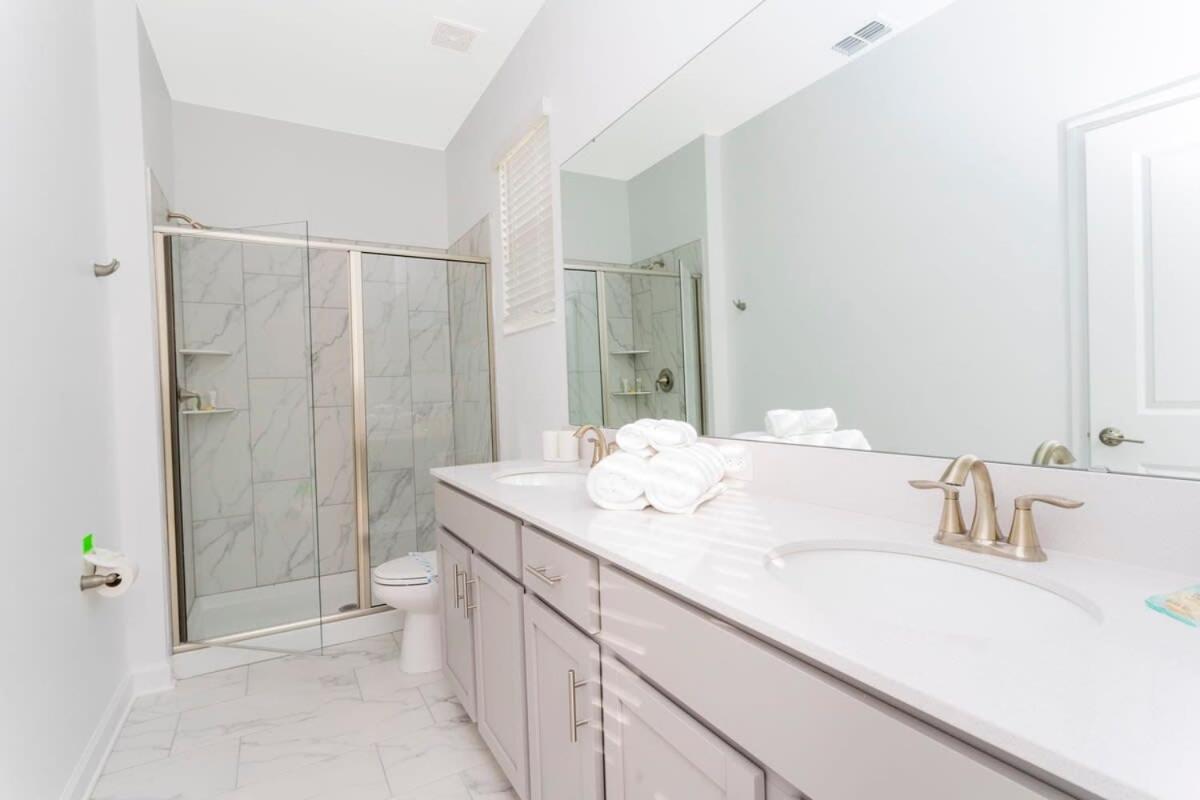 Stunning Family Friendly 5 Bd W/ Pool Close To @ Storey 4242 Holiday home Kissimmee