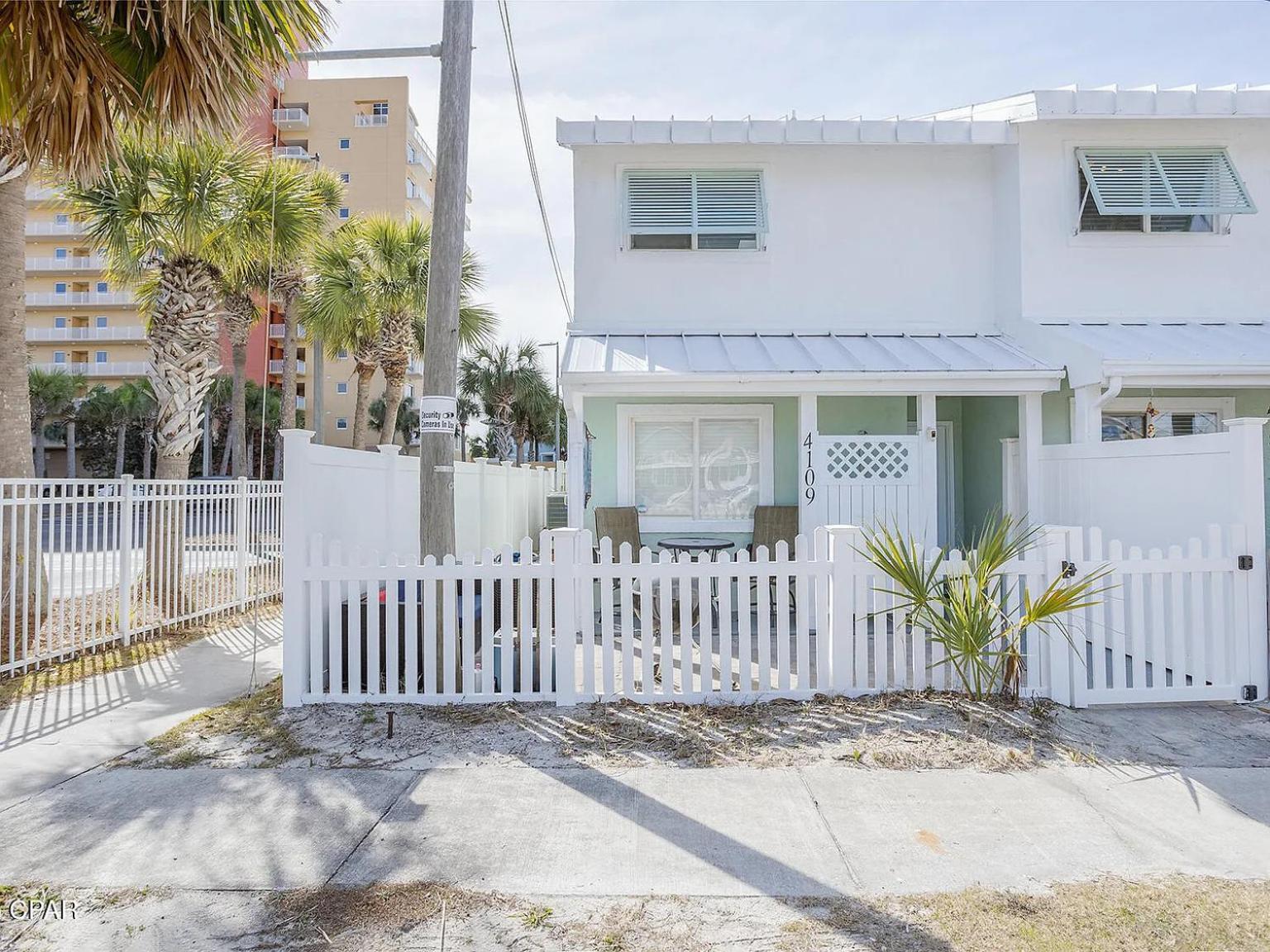 Dream Escape - 200ft To Waves - Breakfast - Private Hot Tub Awaits Panama City Beach
