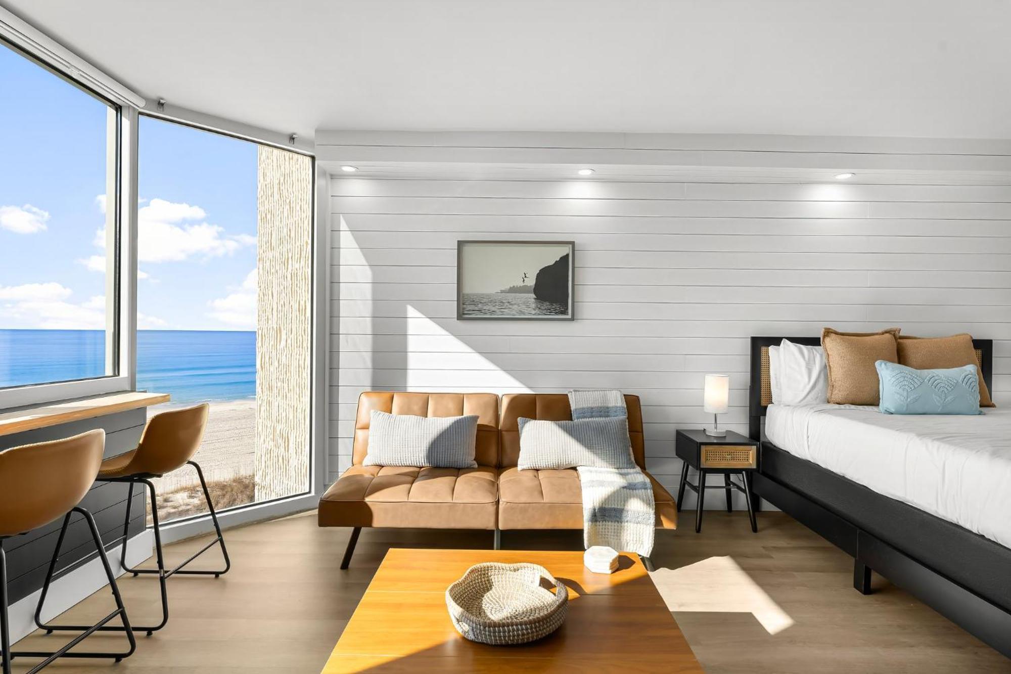 Fantastic Fully Renovated Front - Incredible View - Of The Gulf 523