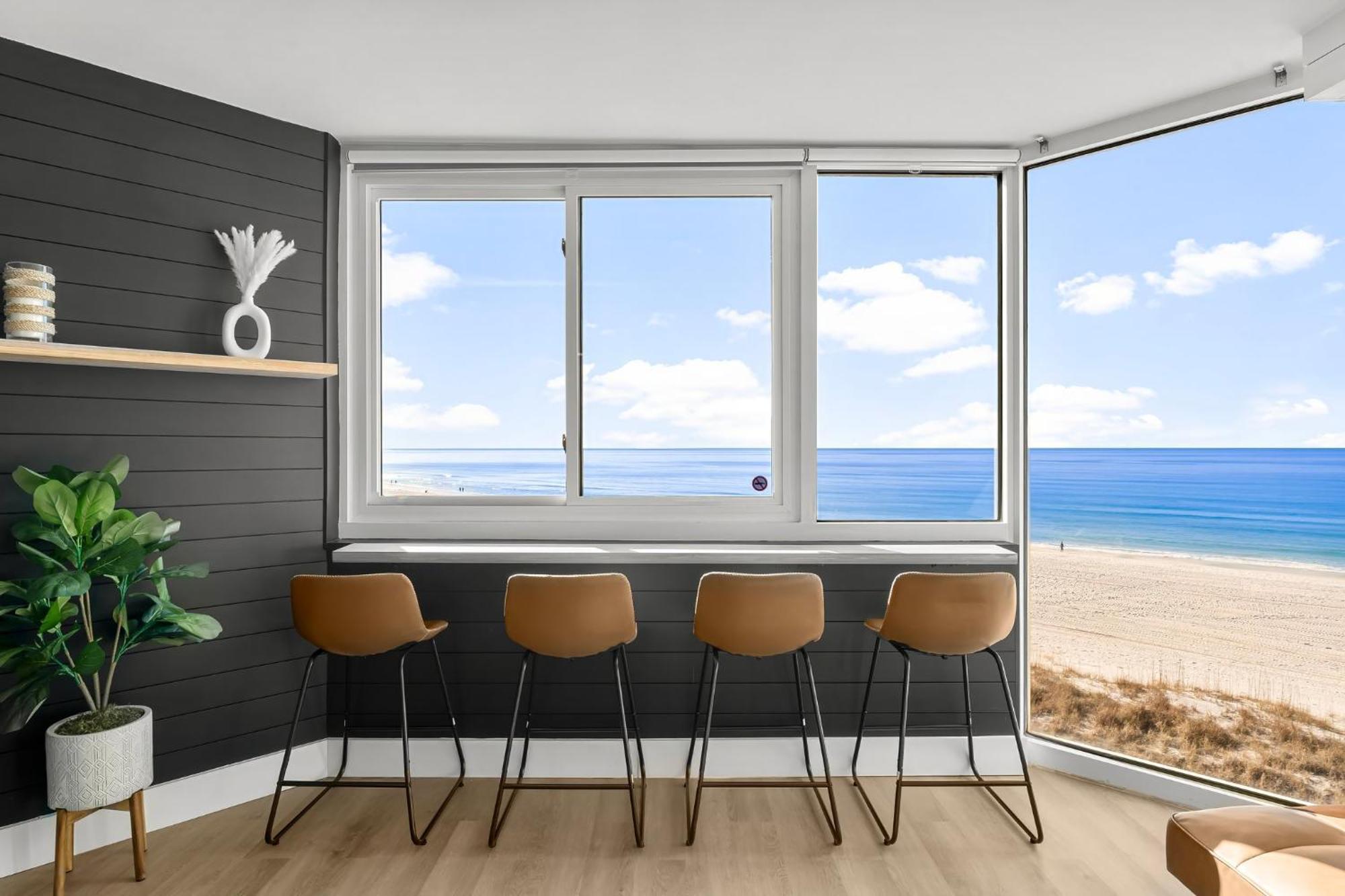 Fantastic Fully Renovated Front - Incredible View - Of The Gulf 523 Holiday home *