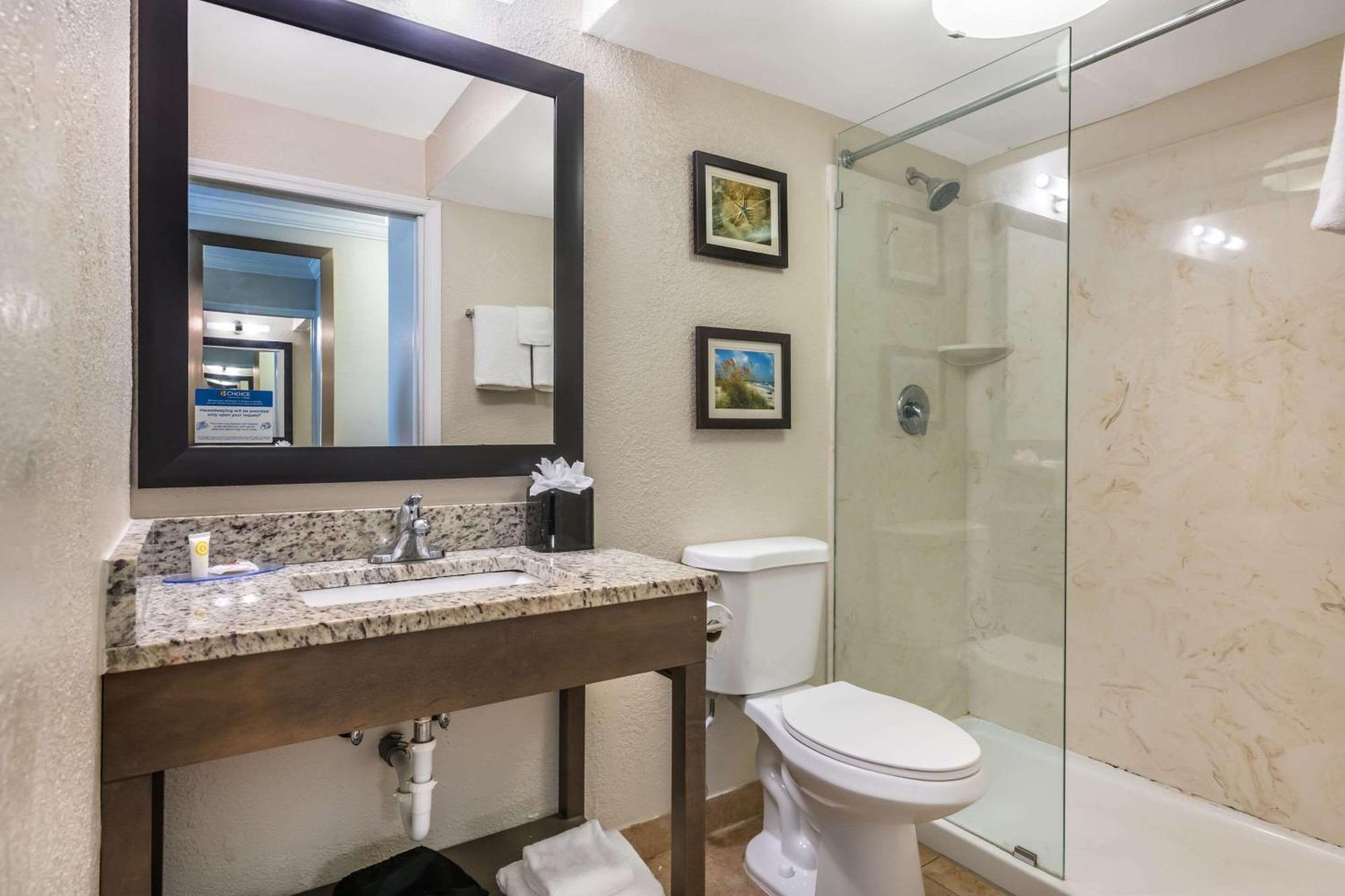 Comfort & Daytona Oceanfront Hotel Daytona Beach