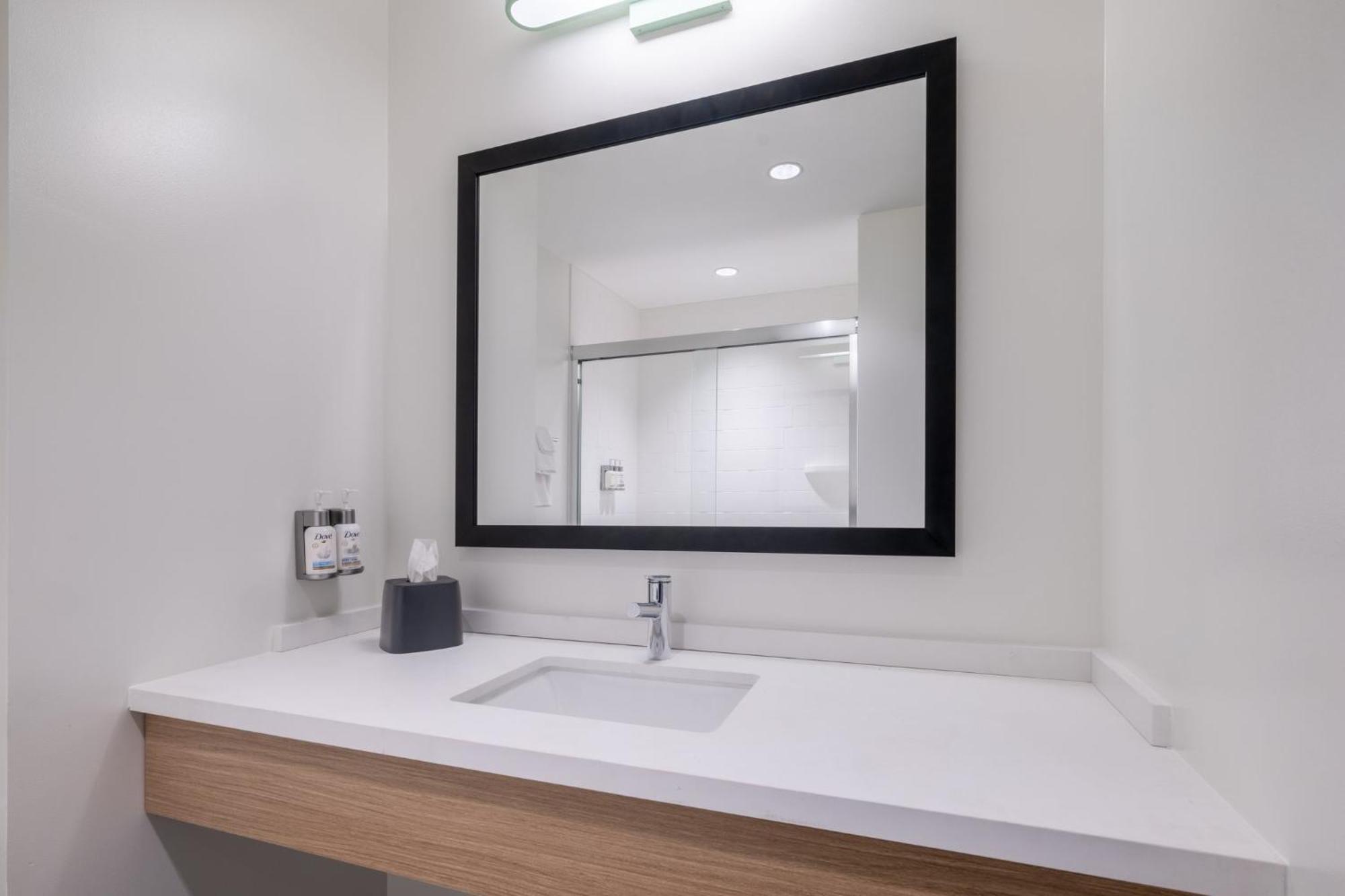 Hotel Garner Panama Northeast By Ihg Upper Grand Lagoon