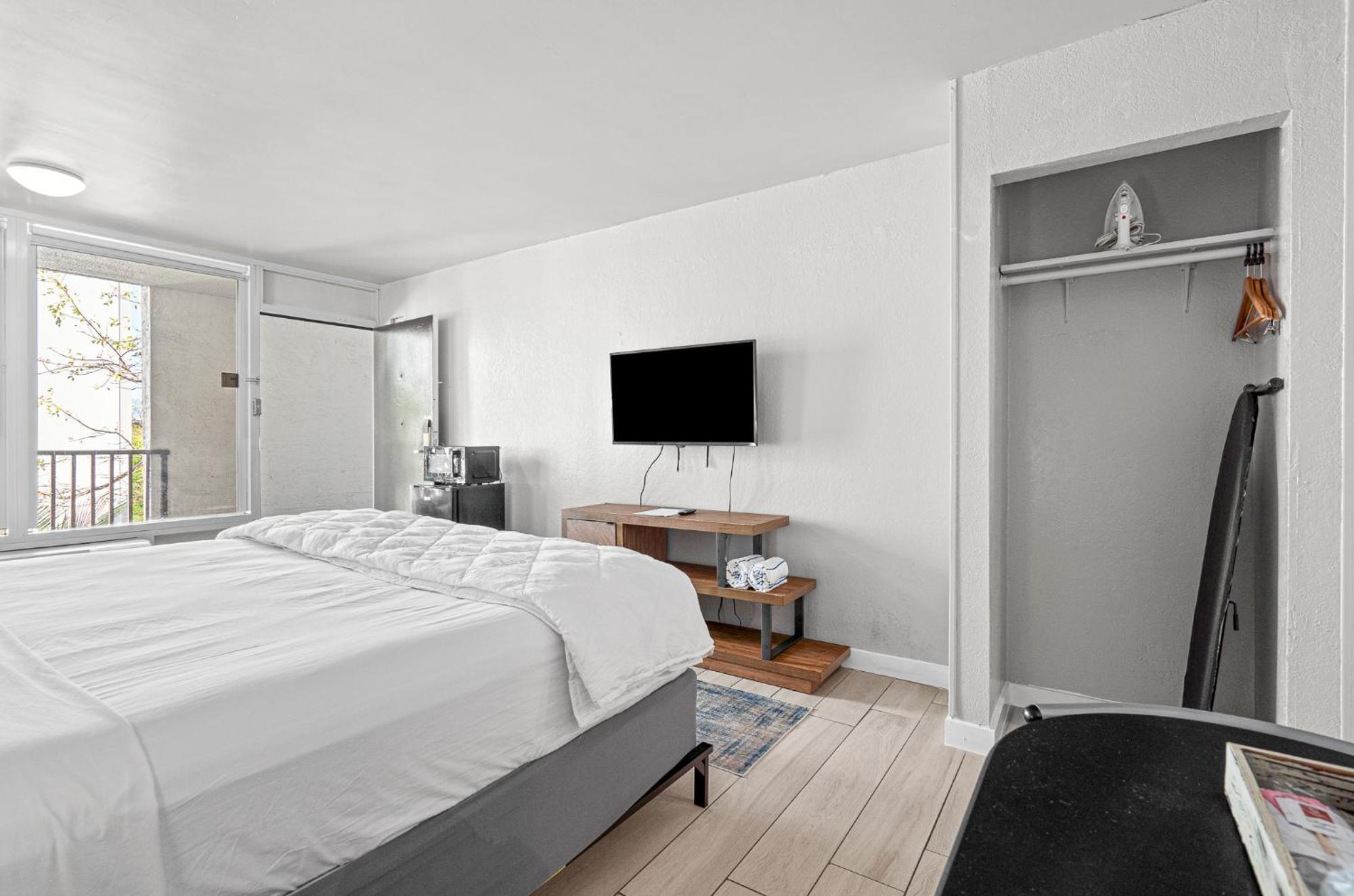 Hotel Hotolos Hollywood