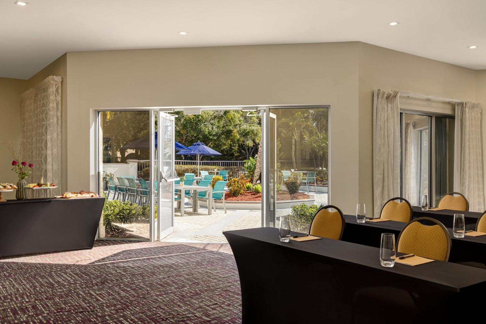 Crowne Plaza Orlando - Buena Vista By Ihg