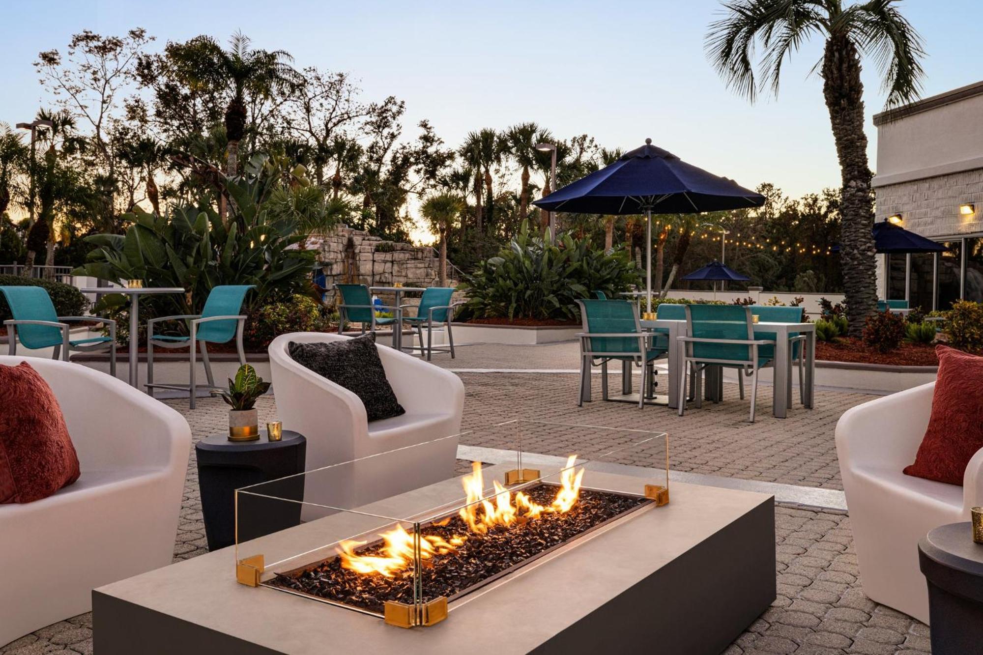 Hotel Crowne Plaza Orlando - Buena Vista By Ihg Lake Buena Vista