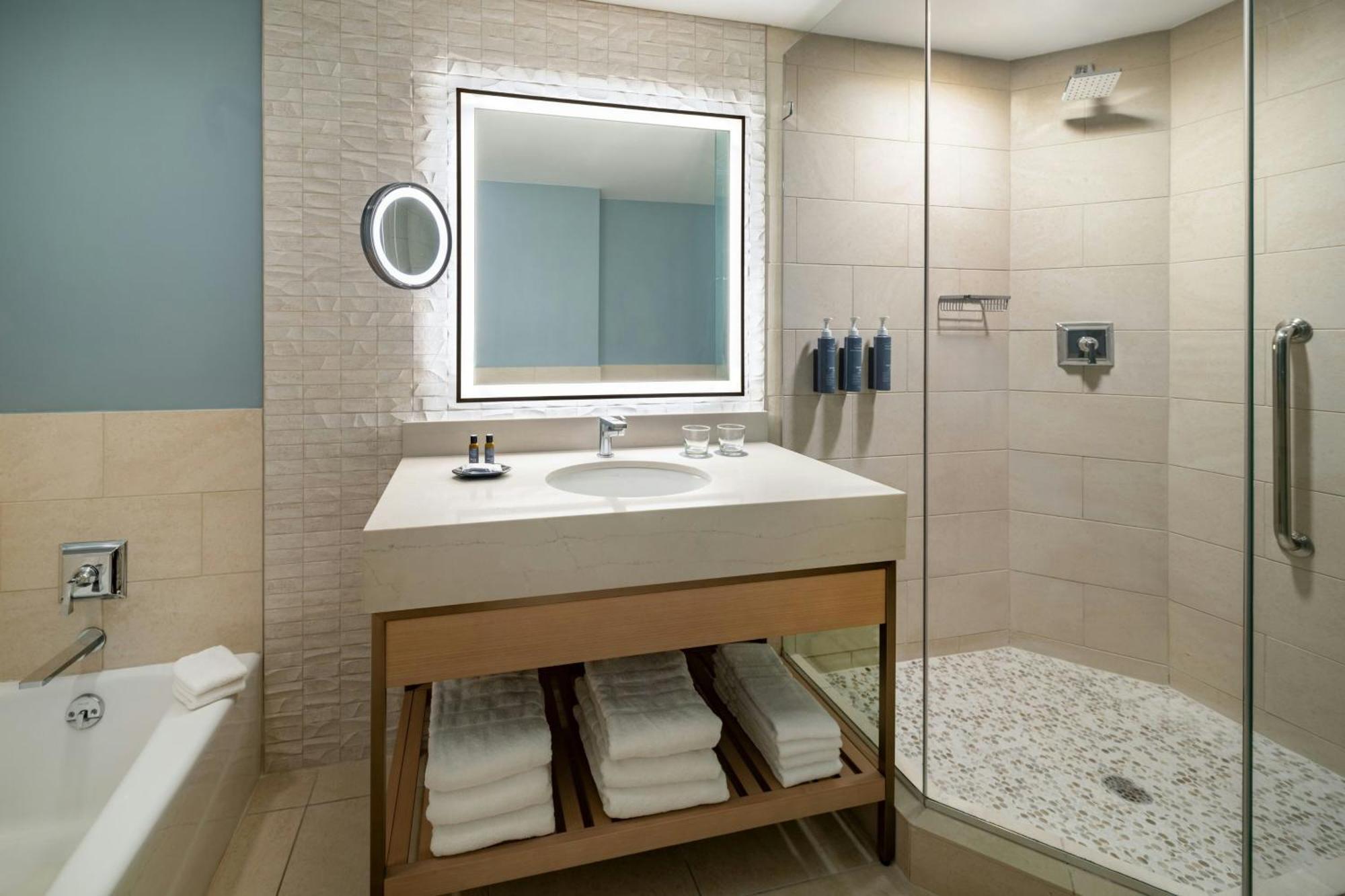 The Westin Bay Hotel 4*