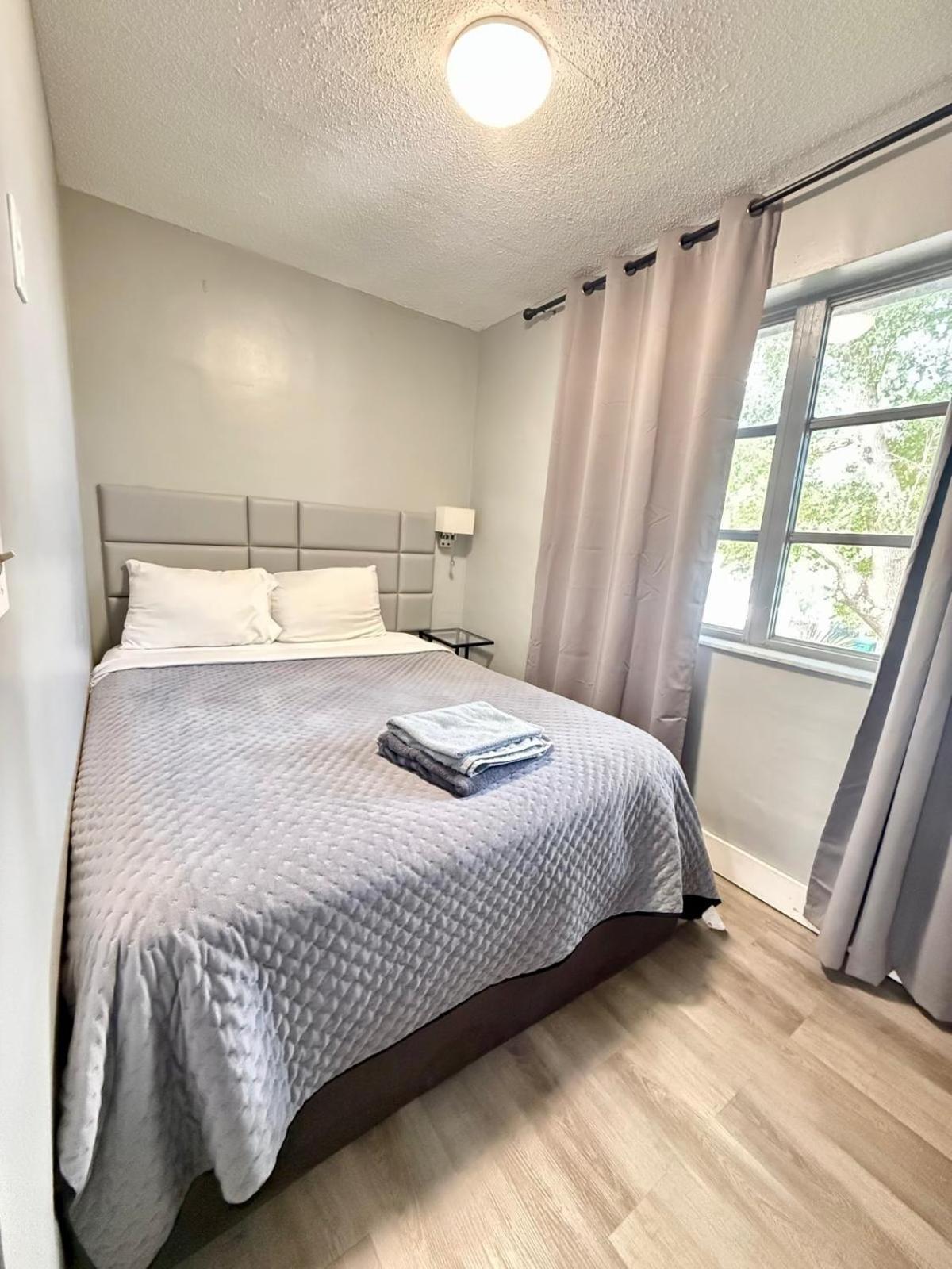 Sheridan Apartment