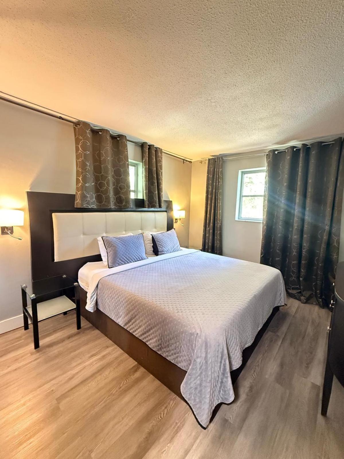 Sheridan Apartment