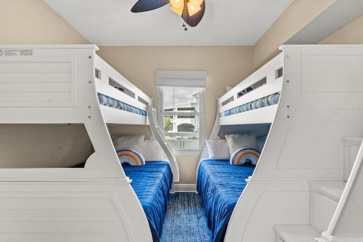 Celadon 109 - 3br 3ba *