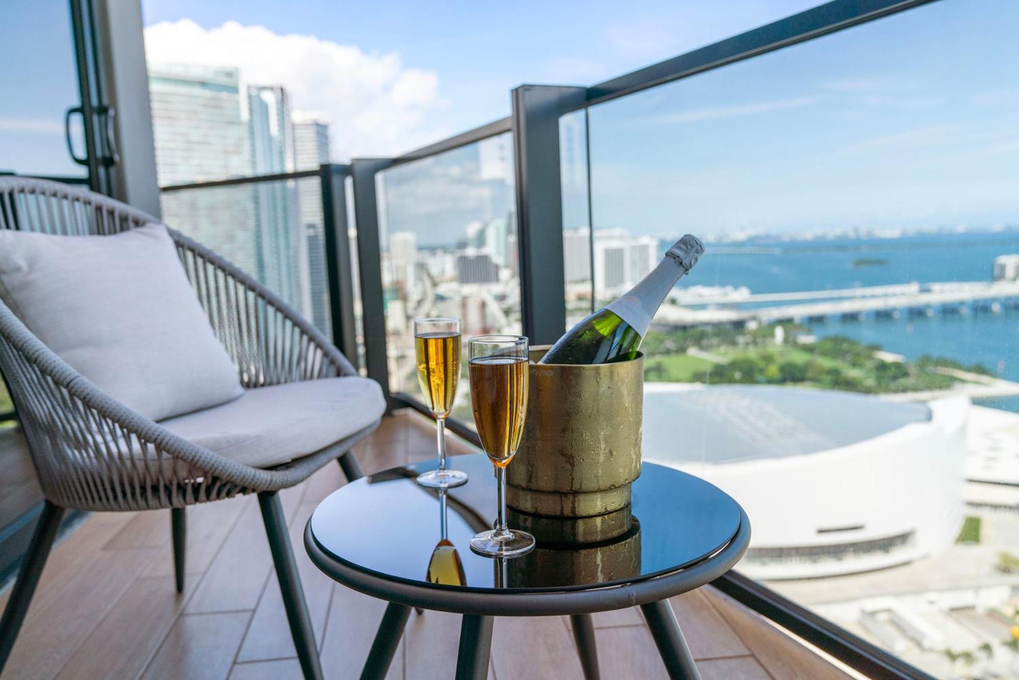 Downtown By Vacation Apartment *