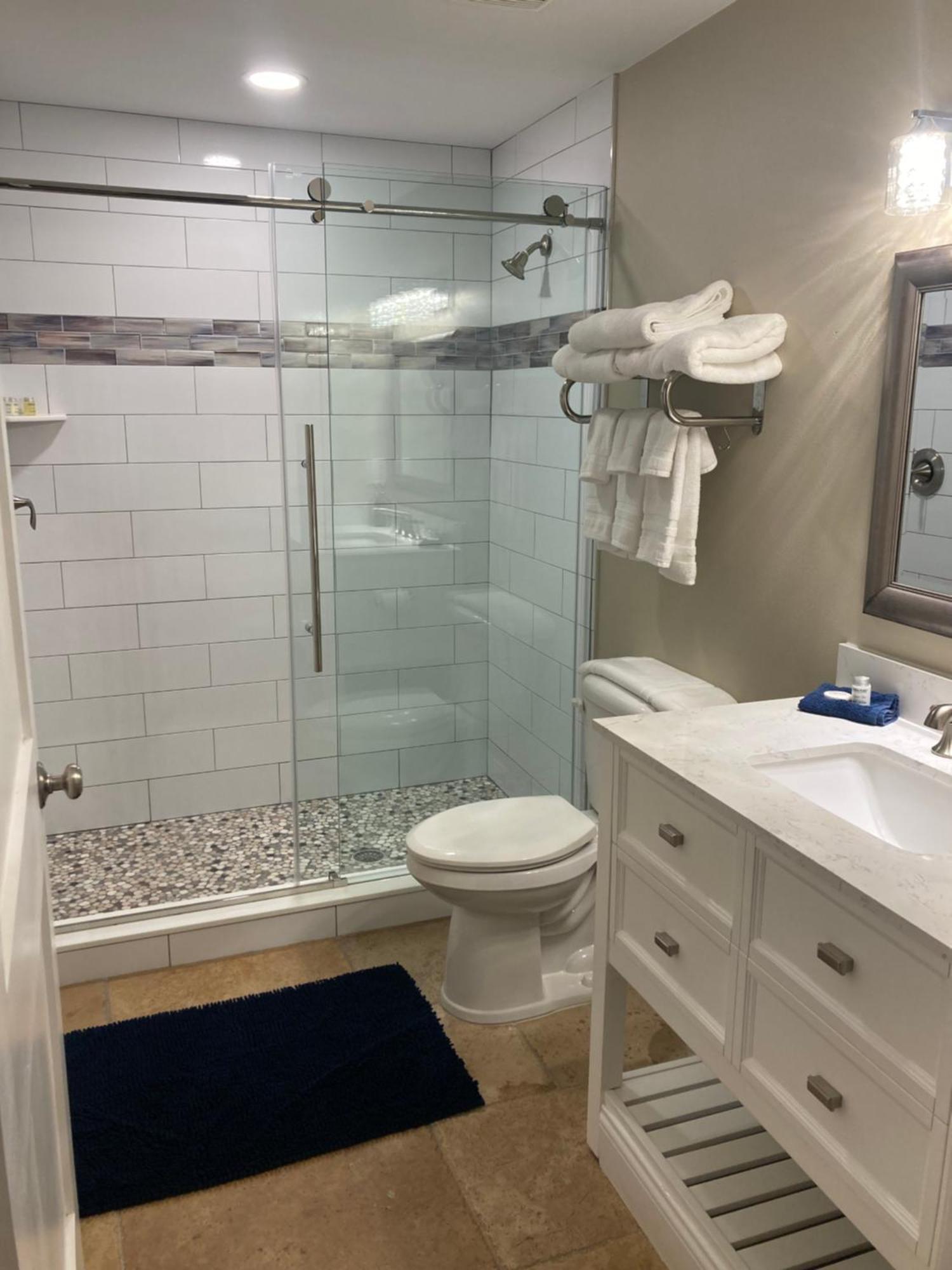 Bleu Beach Resort Indialantic