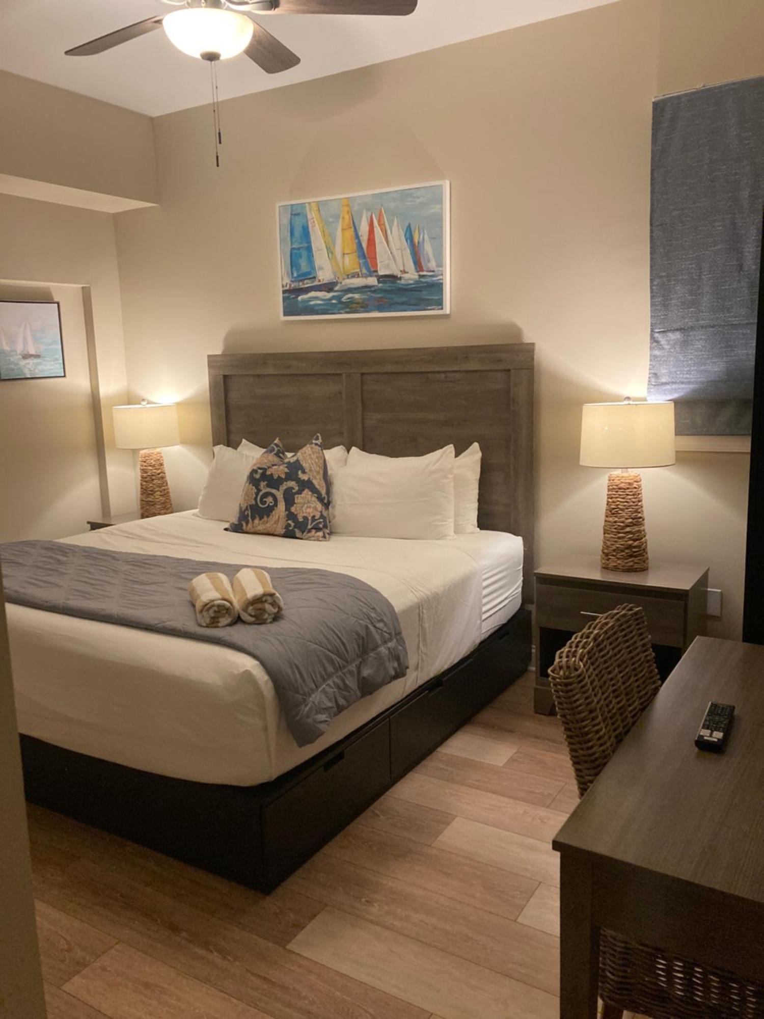 Motel Bleu Beach Resort