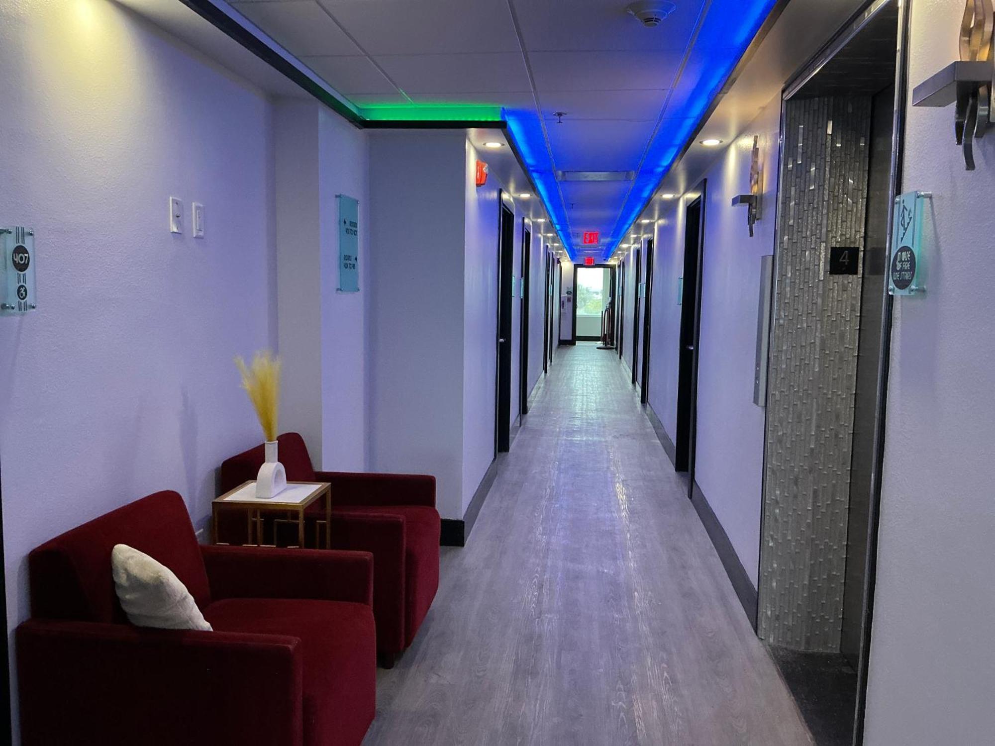 Streamline In Hotel